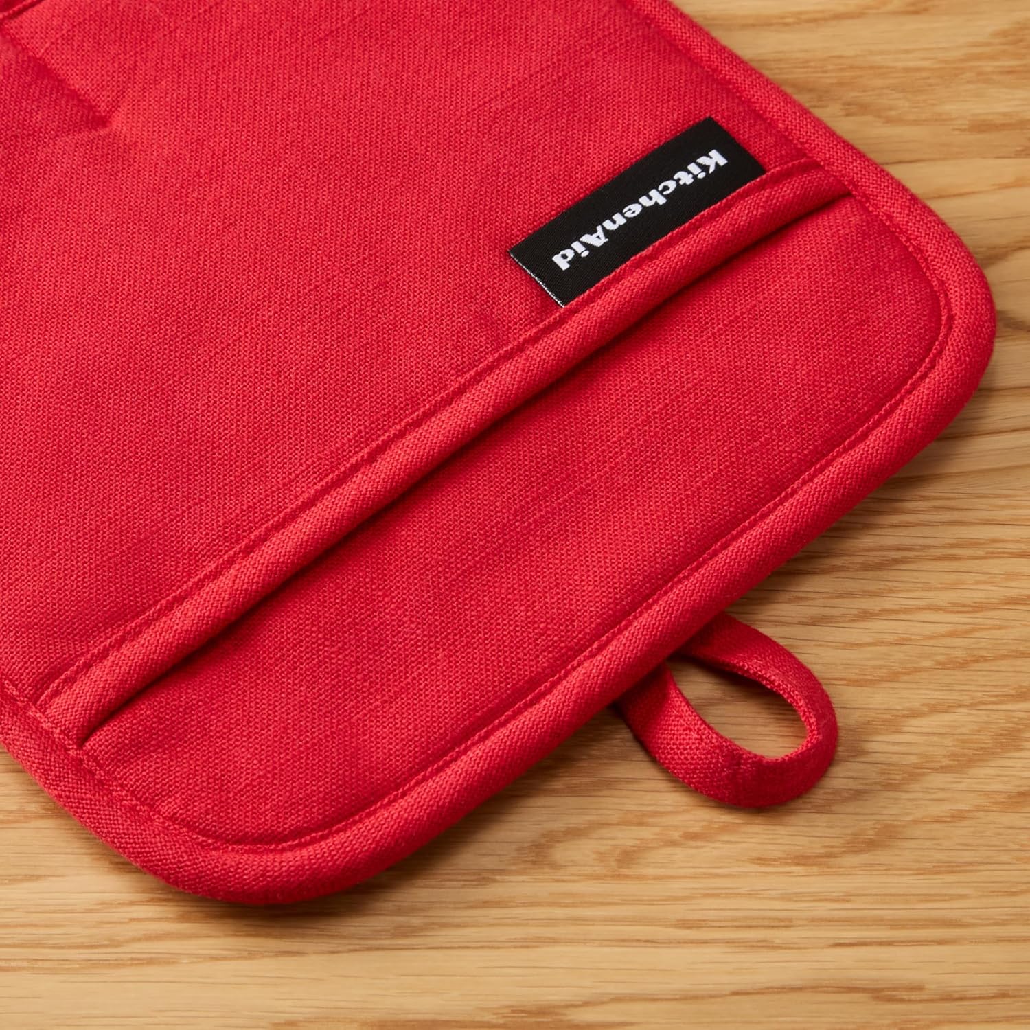 KITCHENAID Gourmet Series Gridlines Pot Holders 2-Pack Set, Heat Resistant up to 600°F, Soft Silicone Grip, Magnetic Cuff, Passion Red, 8"x8"