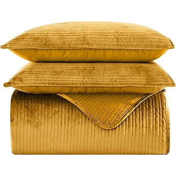 Elegant Comfort Luxury 3-Piece Velvet Corduroy Stripe Quilt Set, Ultra Soft Bedspread - Cozy Velvet Coverlet Set - 3PC Medium Weight Quilted Set with Matching Pillow Shams, Full, Gold