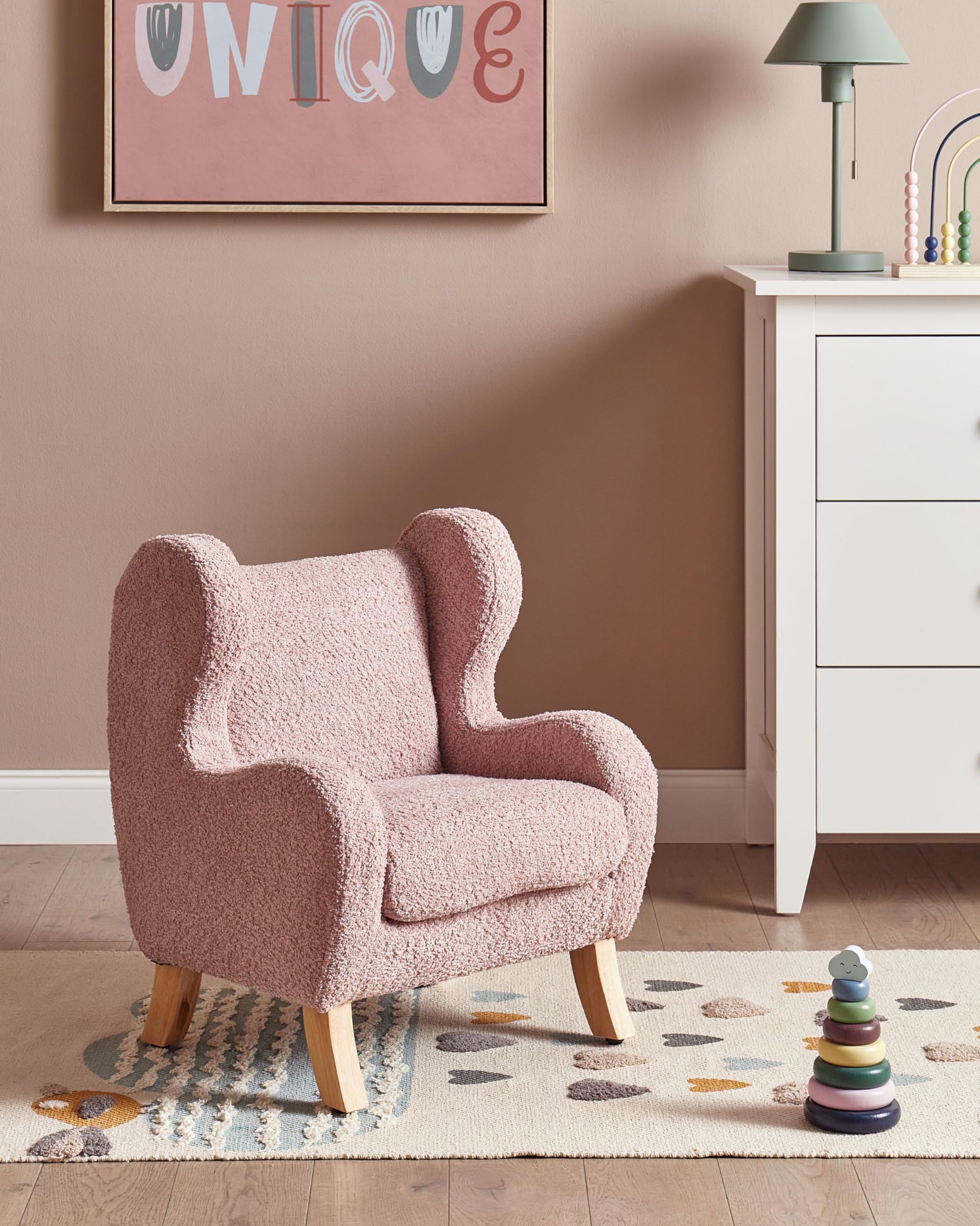 Kindersessel Bouclé-Stoffbezug rosa Ohrensessel mit Holzbeinen modern Farum