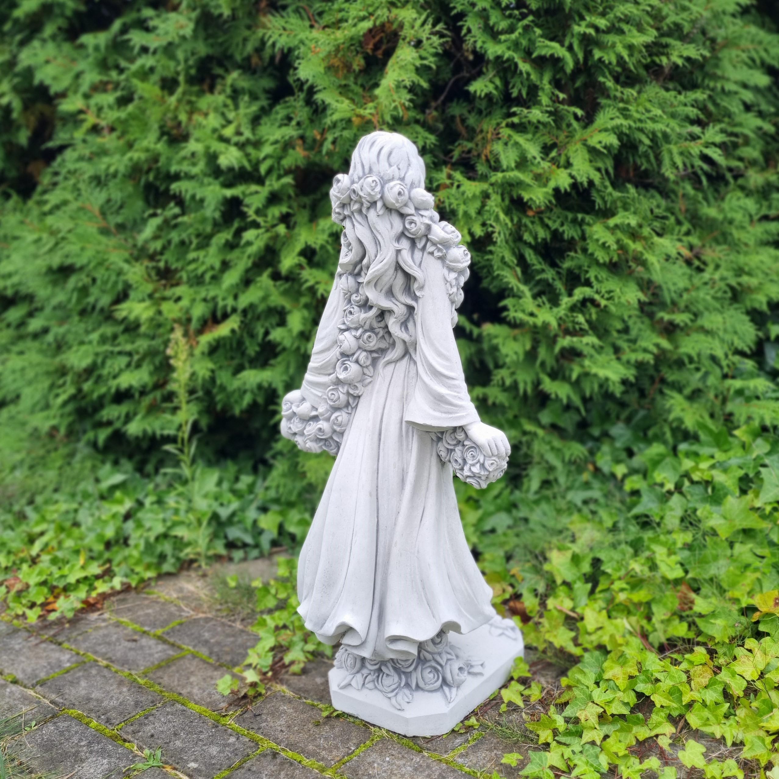 gartendekoparadies.de Statue Flora Gartenfigur, Steinguss, H. 78 cm, 34 kg, Römische Göttin mit Rosenranken, Gartendekoration für Terrasse und Blumenbeet, Frostsicher