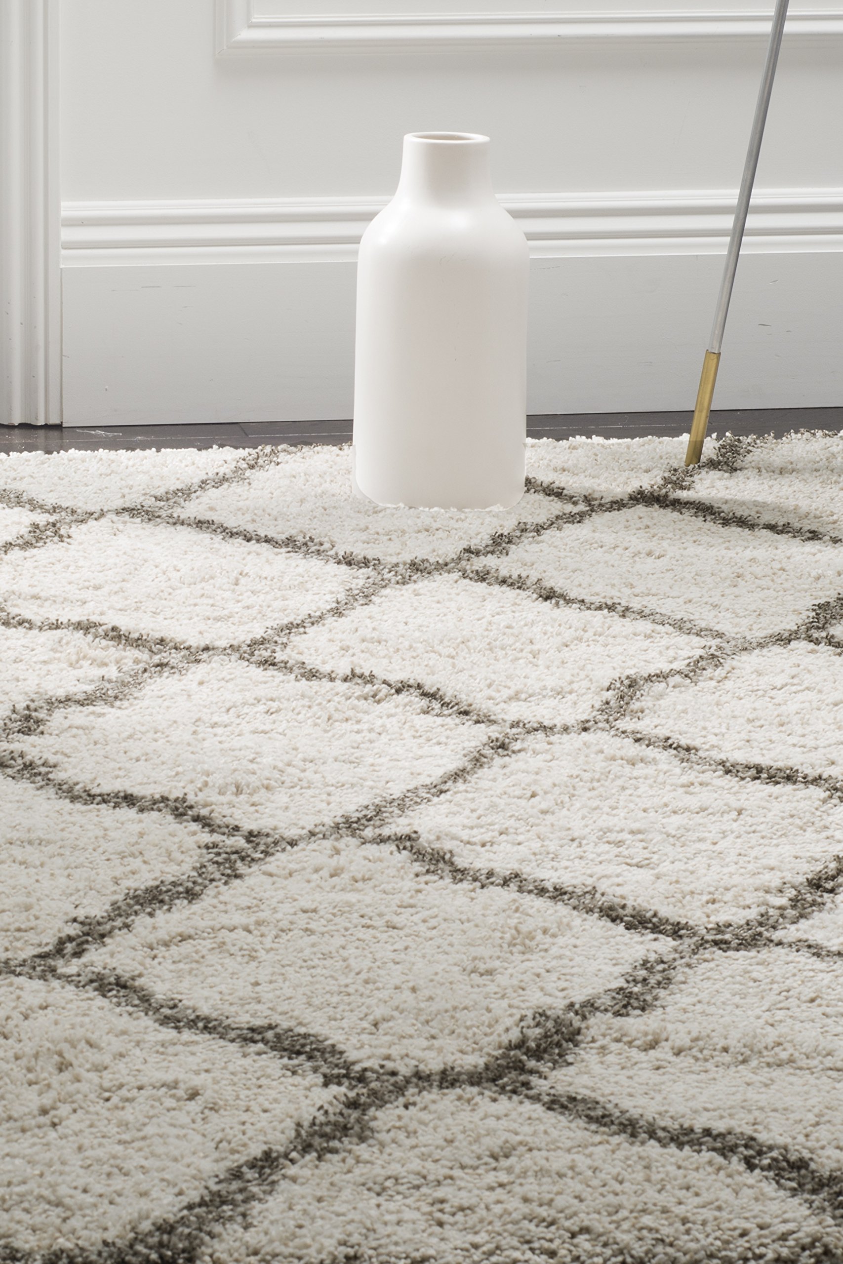 Safavieh Shaggy Indoor Woven Rectangle Area Rug, Hudson Shag Collection, SGH283, in Ivory / Grey, 91 X 152 cm for Living Room, Bedroom or Any Indoor Space