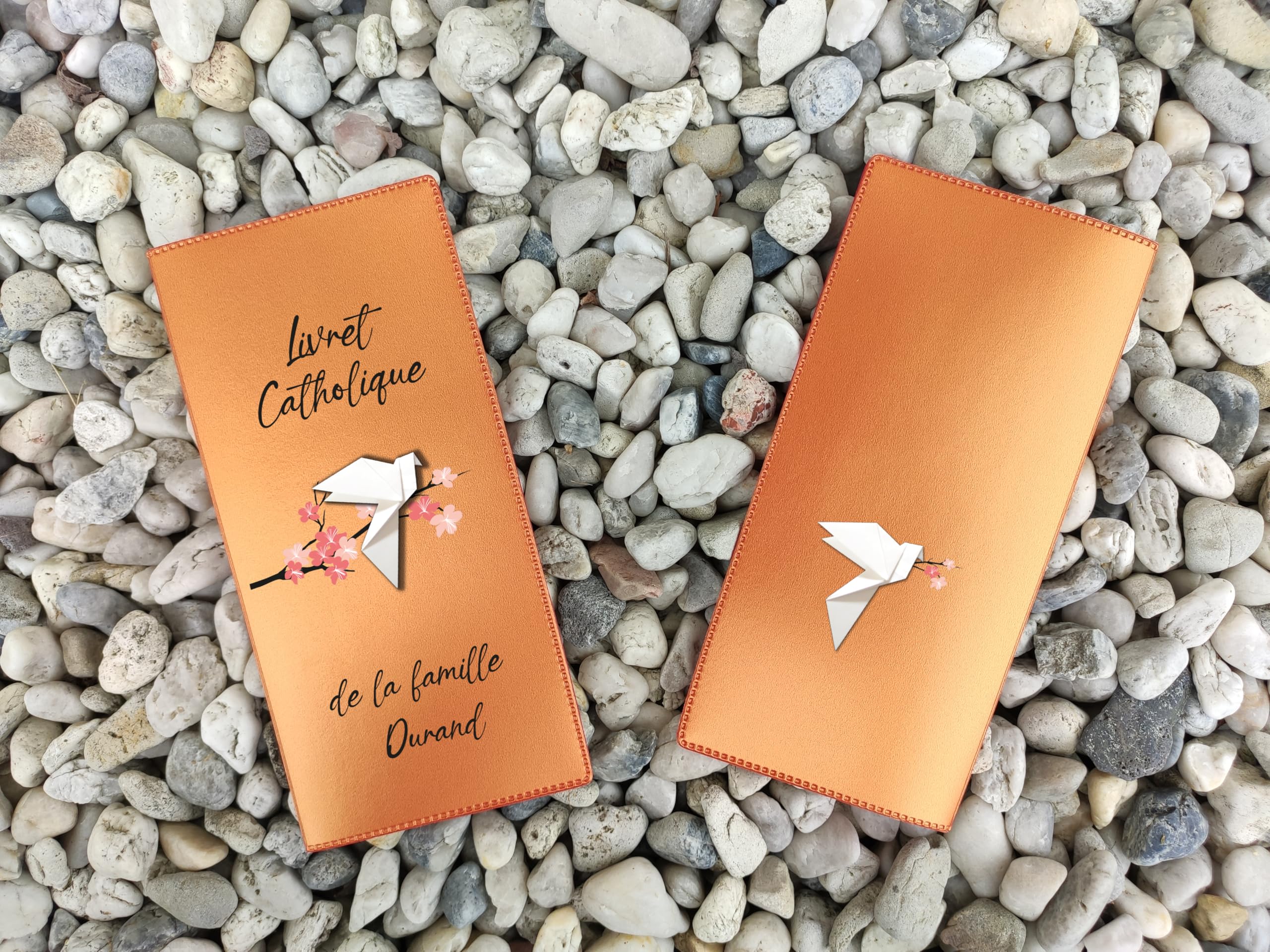Protège Livret de Famille Personnalisé - Livret de Famille Catholique – Élégance et Protection avec notre article fabriqué et personnalisé en France - SP0201a (Nacré Orange)