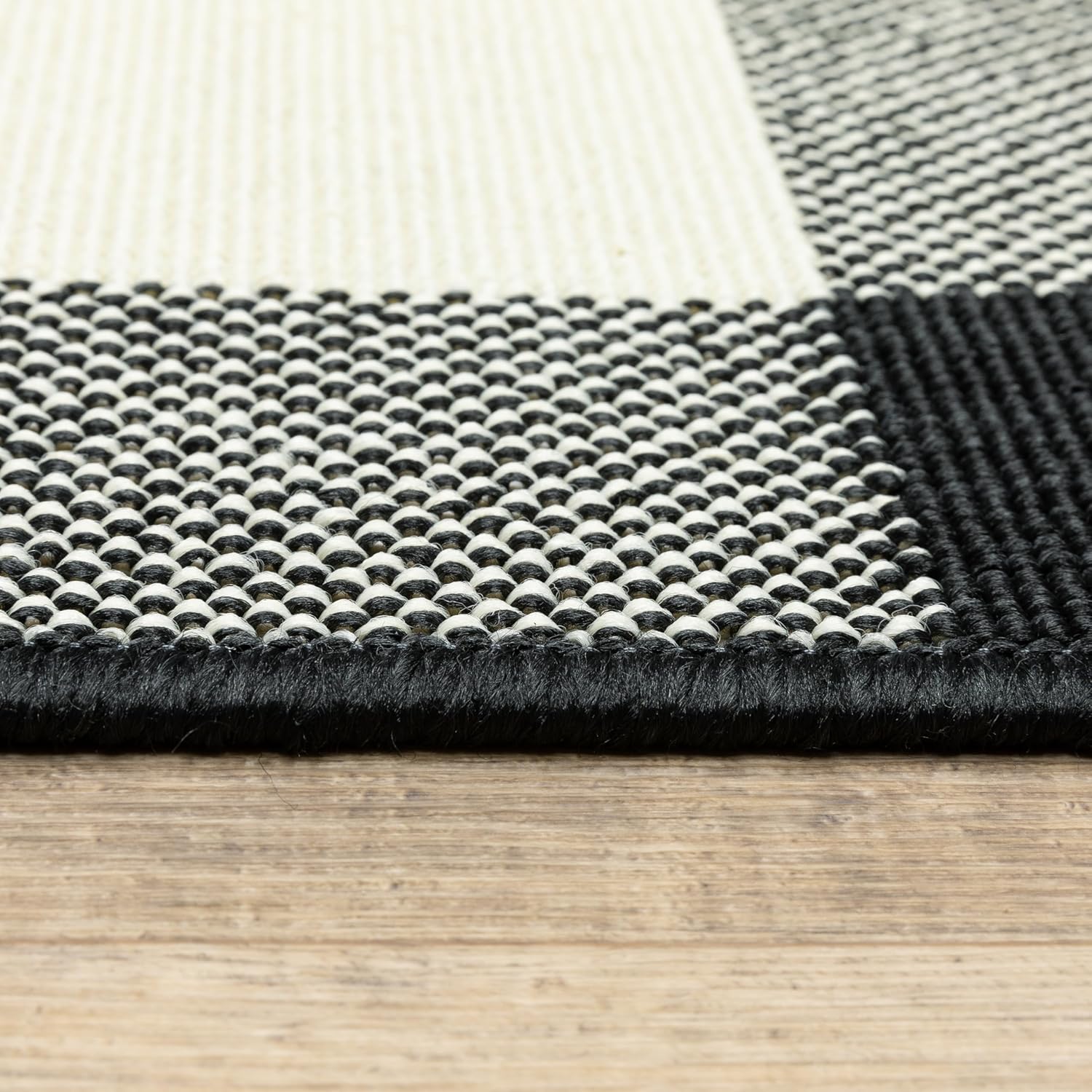 Oriental Weavers Marina Indoor/Outdoor Rug - 1932K - 2'5" x 4'5" - in Black/Ivory - Classic Casual Style, Water, Stain and Fade Resistant, Hose Clean, Patio, Outdoor Living Area Rug