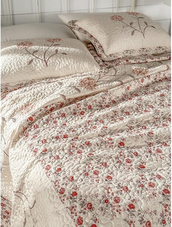 BrylaneHome Margaret Embroidered Bedspread
