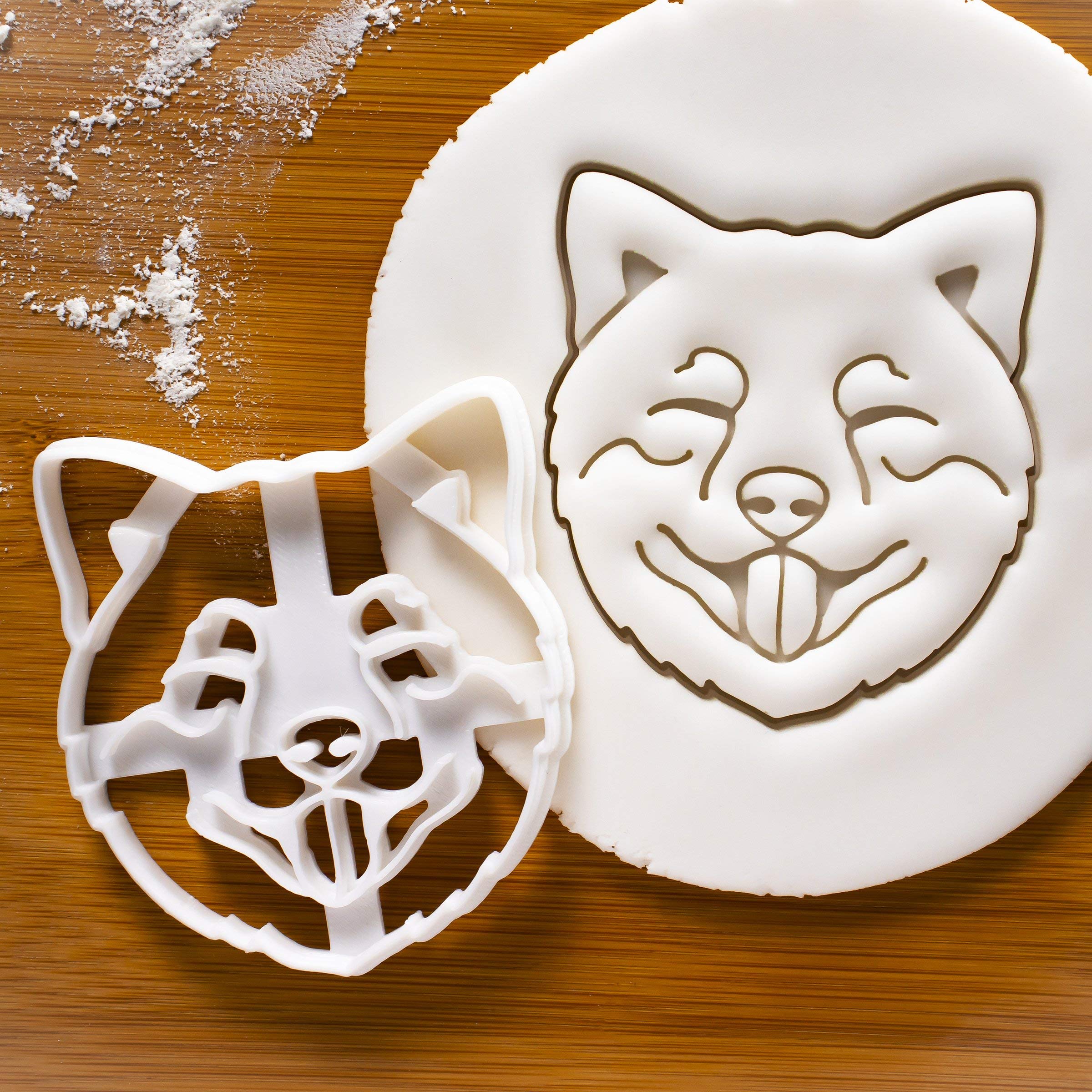 Amazon | BAKERLOGY 柴犬のクッキー型3個セット（デザイン：シルエット