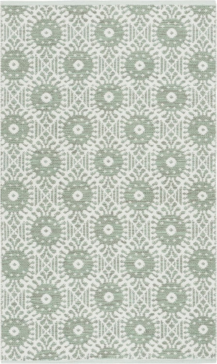 SAFAVIEH Montauk Collection Accent Rug - 3' x 5', Light Green & Ivory, Handmade Cotton, Ideal for High Traffic Areas in Entryway, Living Room, Bedroom (MTK612G)