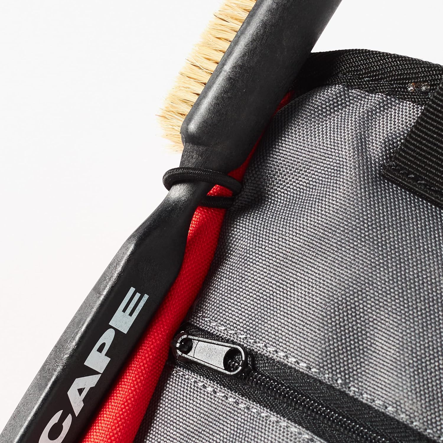 Escape Climbing Bouldering Chalk Bag Pack | Premium Chalk Bag + Chalk + Brush to Start Bouldering | Rock Climbing Equipment Starting Kit | : Sports & Outdoors