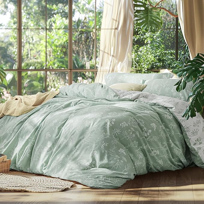 Bedsure KING Size Comforter Set - Sage Green Bed Set, 3 Pieces Cute Floral Bedding, 1 Soft Reversible Botanical Flowers Comforter and 2 Pillow Shams