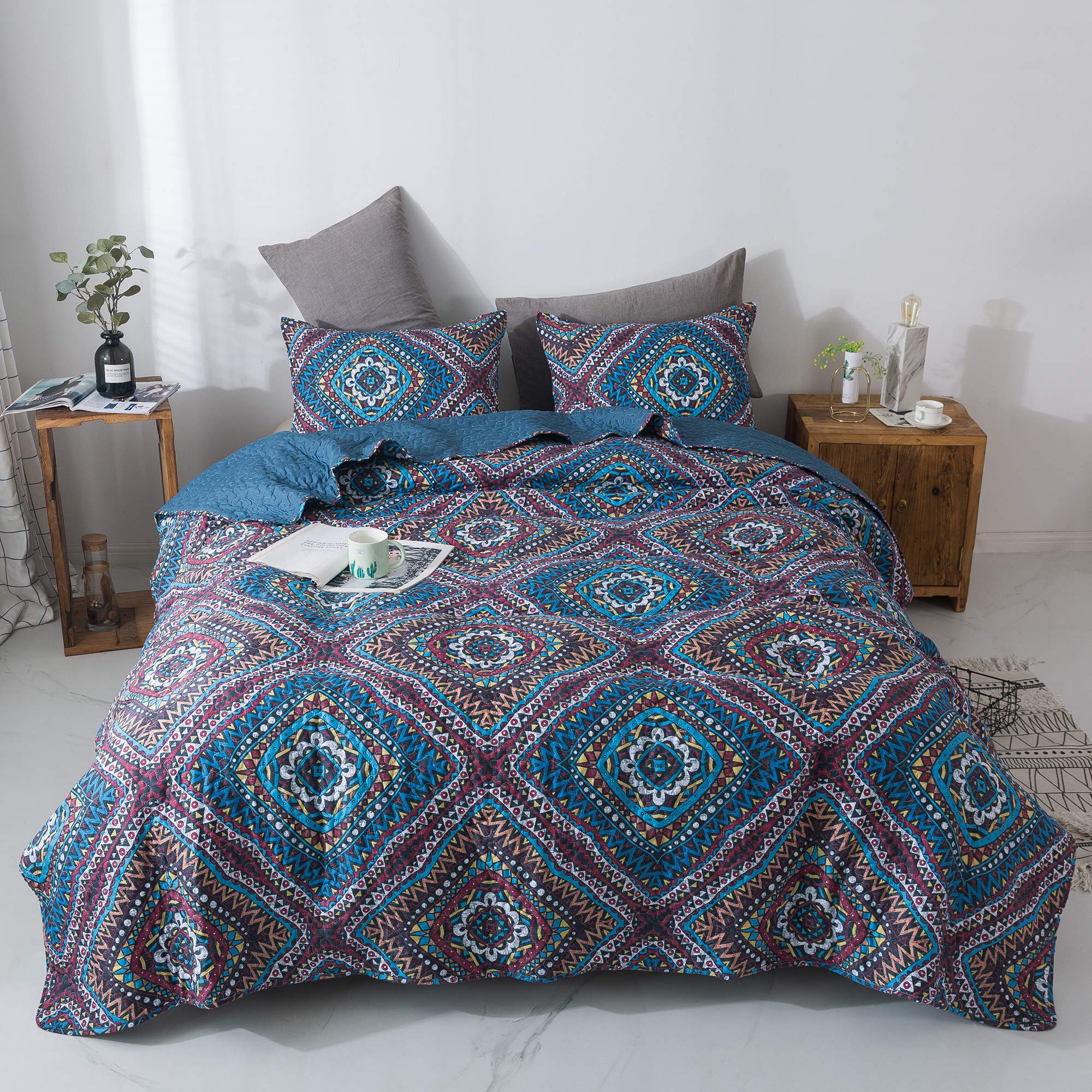 DaDa Bedding Bohemian Native Reversible Bedspread - Rustic Navy Blue Geometric Diamond Shapes - Brig
