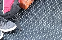 Vista 5 de Rhino Mats DV48X2 Diamond Plate Suelo de goma, caucho, 1/8" de grosor, negro mate