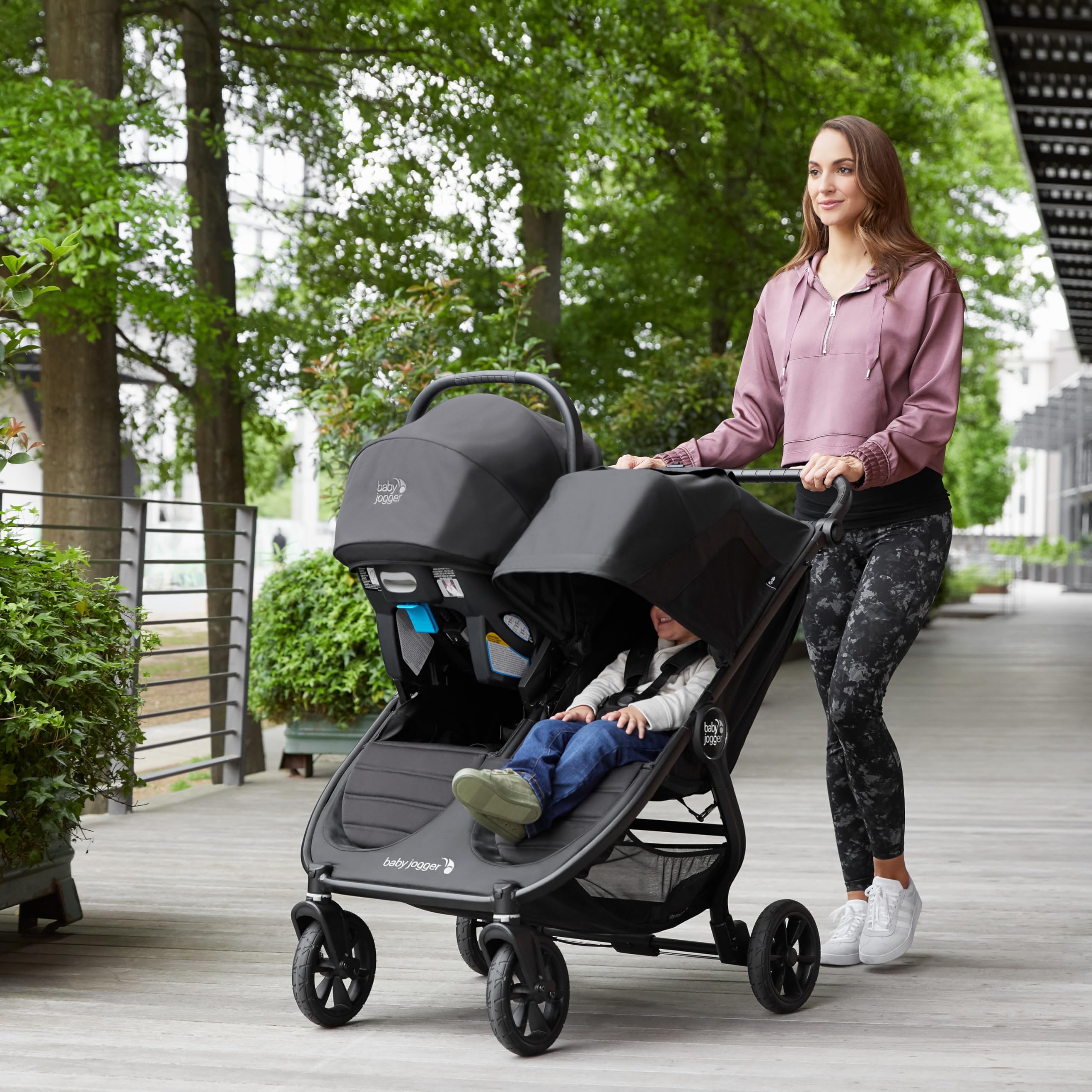 Amazon.com: Baby Jogger Infant Car Seat Adapter for Baby Jogger and Graco  Infant Car Seats - Compatible with City Mini GT2 Double Stroller : Baby