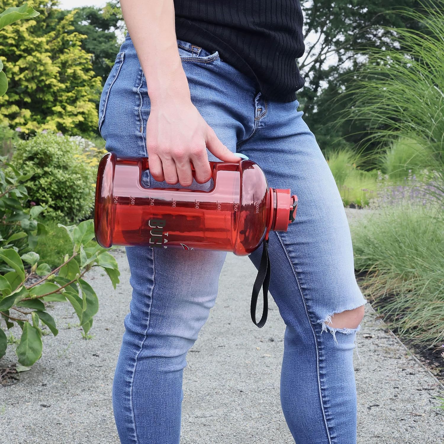 FOCO NFL Team Logo 2L Plastic Clear Large Sports Water Bottle - Image 2