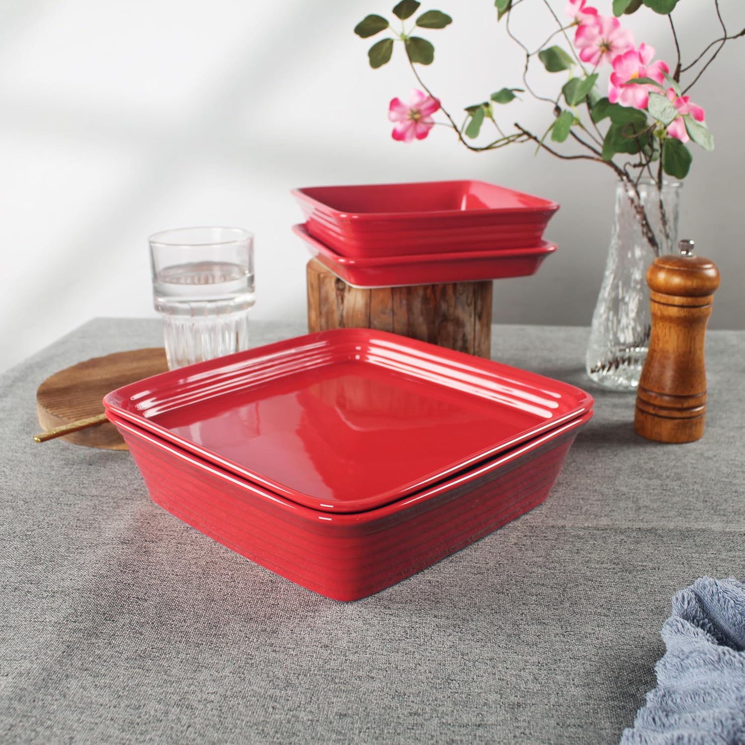 Casserole Dish 32 Ounces Ceramic Square Bakeware Set with Lids, Set of 2, Chip and Crack Resistant Ceramic Casserole Dish, Microwave, Dishwasher, Oven, Freezer and Fridge Safe