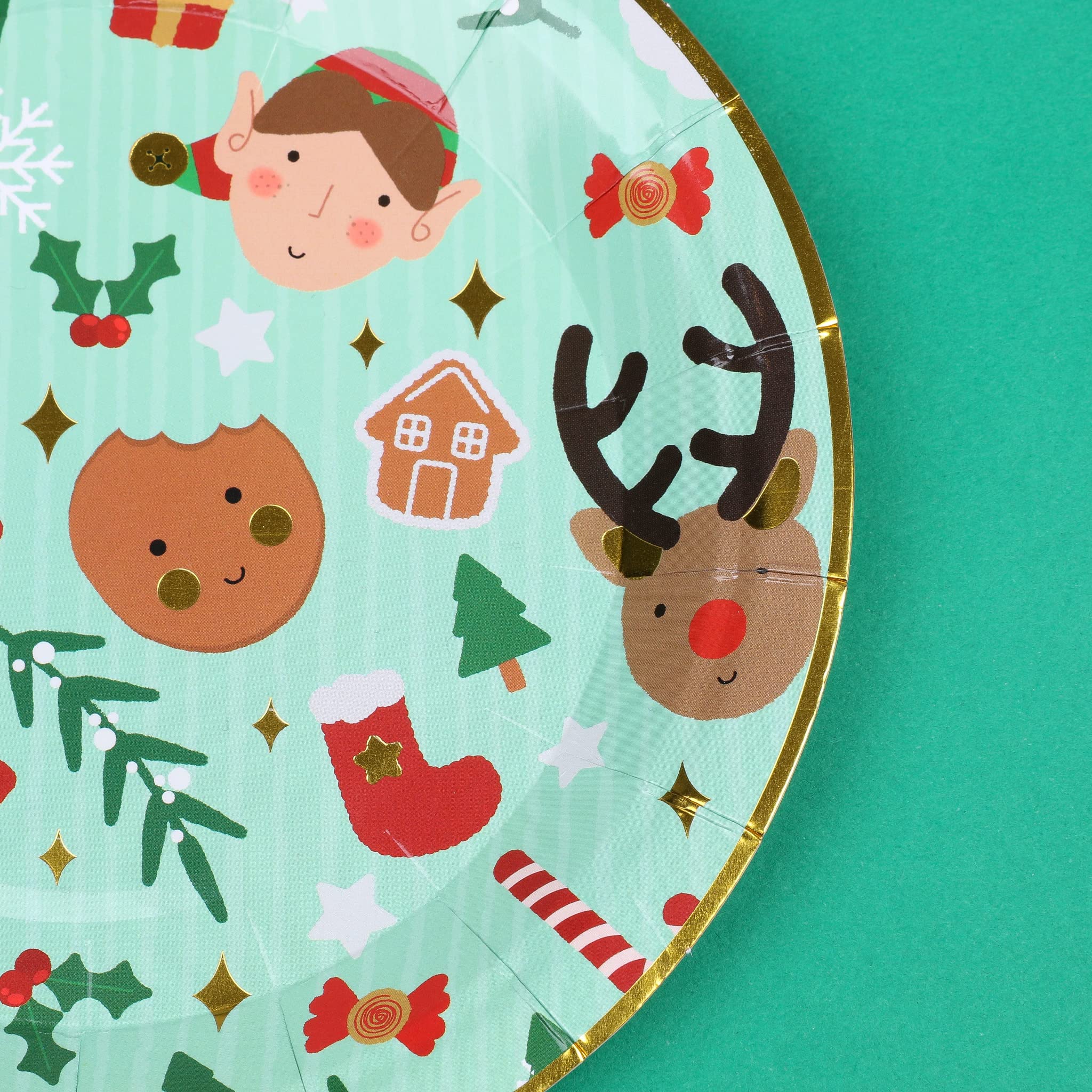 Leuk voor kids – De kerstman aait zijn rendier