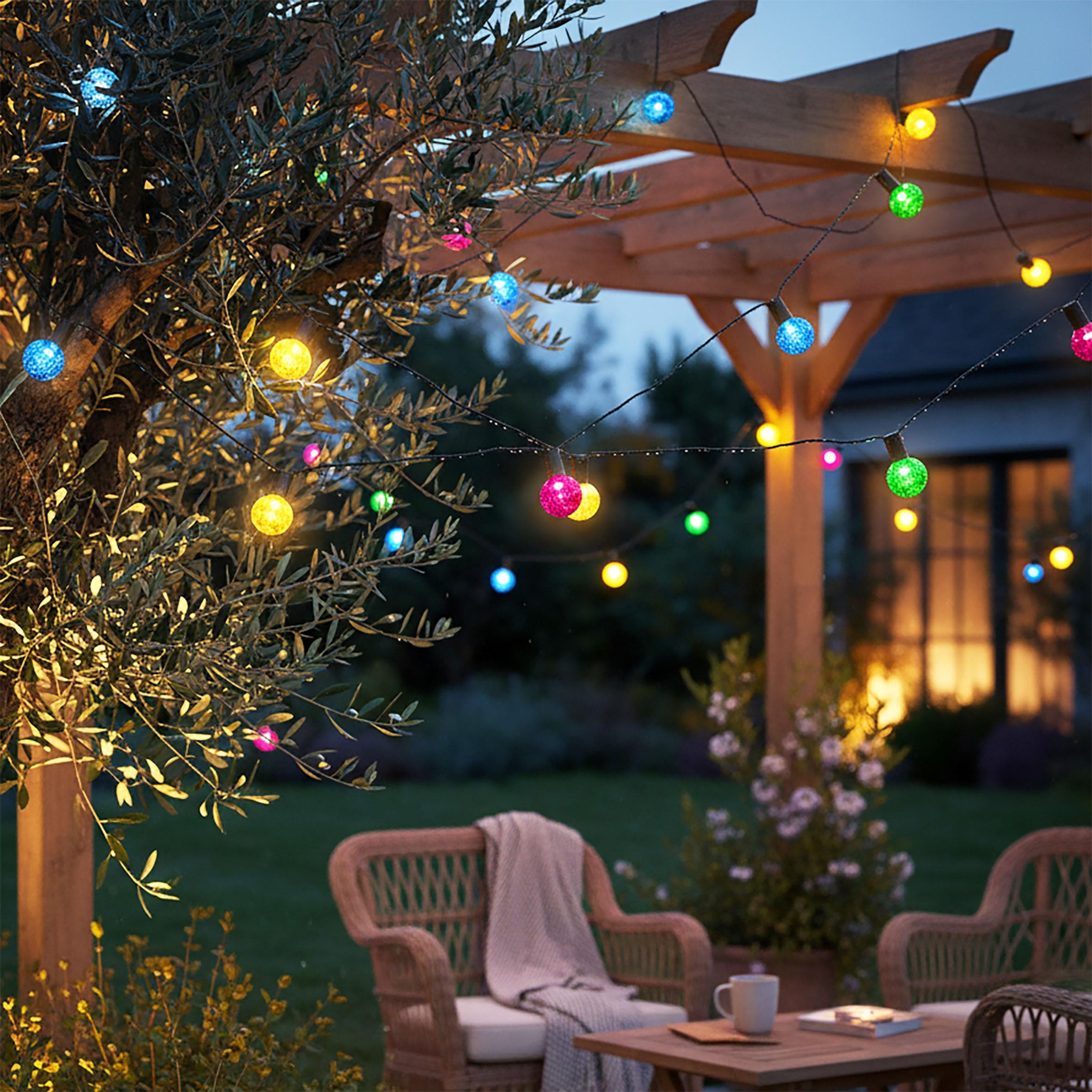Spetebo LED Solar Lichterkette, bunt, 20 geriffelte Glühbirnen, 570 cm