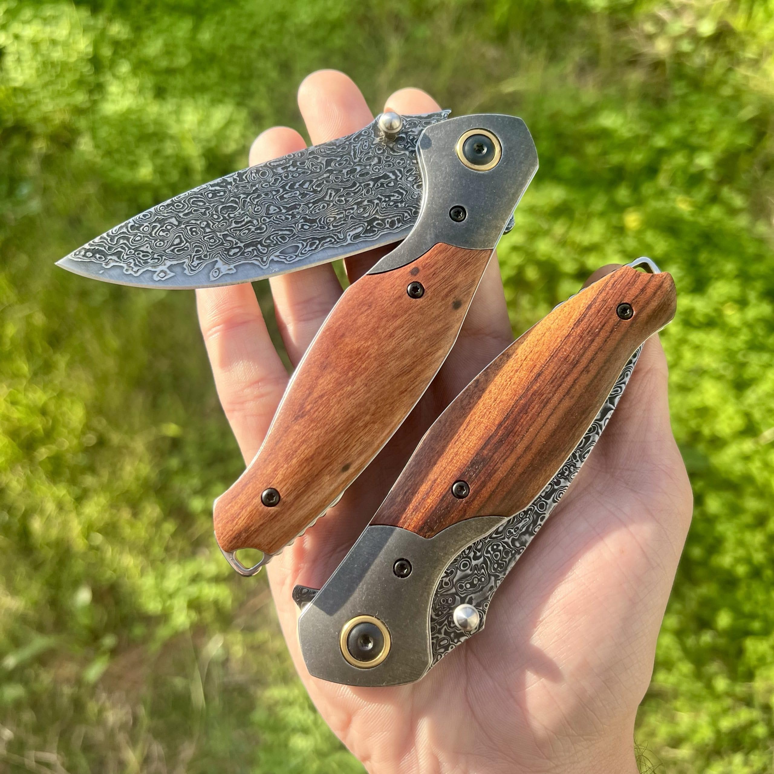 Coltello pieghevole lama acciaio damasco nero lusso camping pesca caccia manico legno edc taglio affilato artigianato collezione esterno regalo uomo bushcraft solido forgia cuscinetto sfere