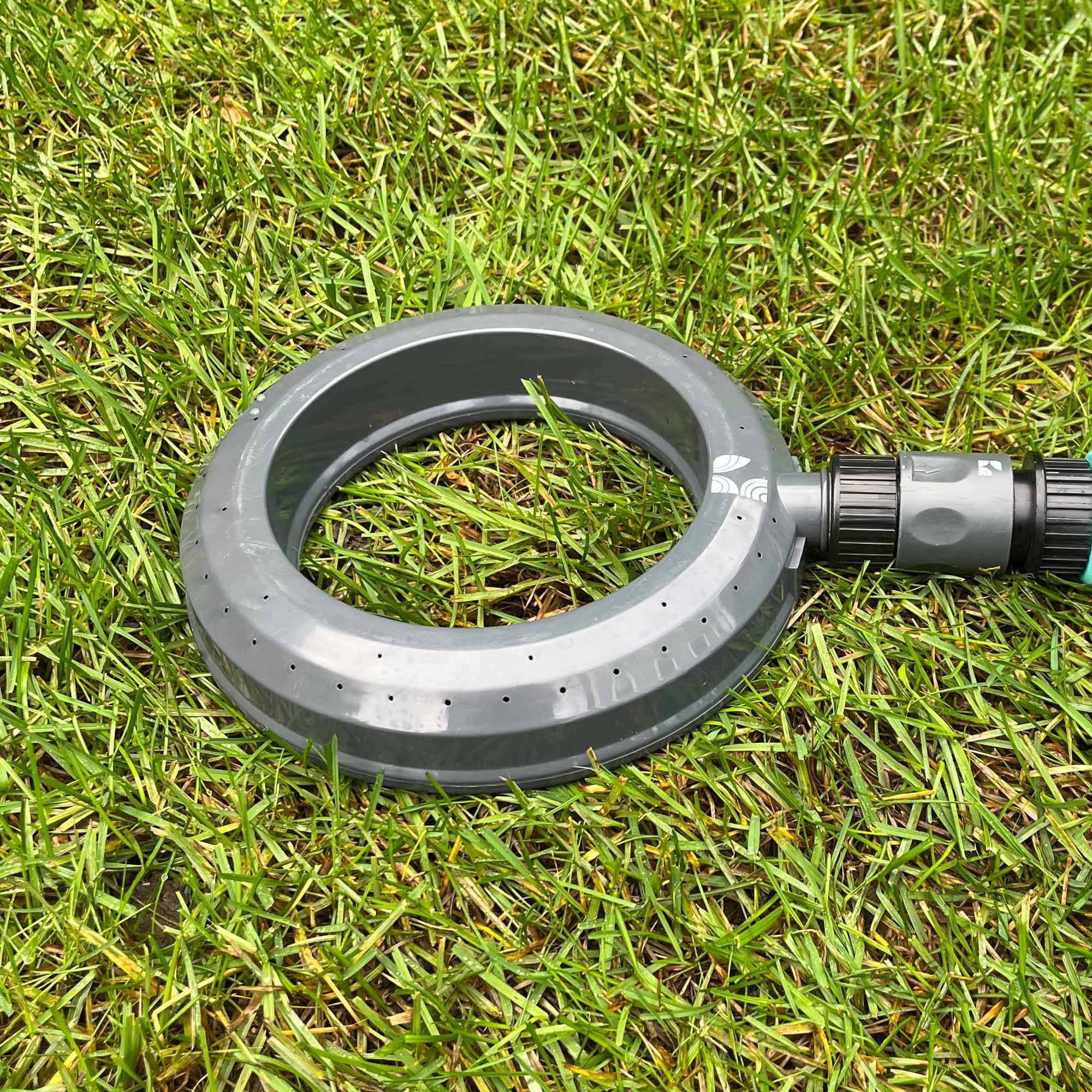 Spot Sprinkler 400003 Von New England Garden Tools – Metall, Reichweite 6 M – Für Blumenbeete & Kleine Gärten