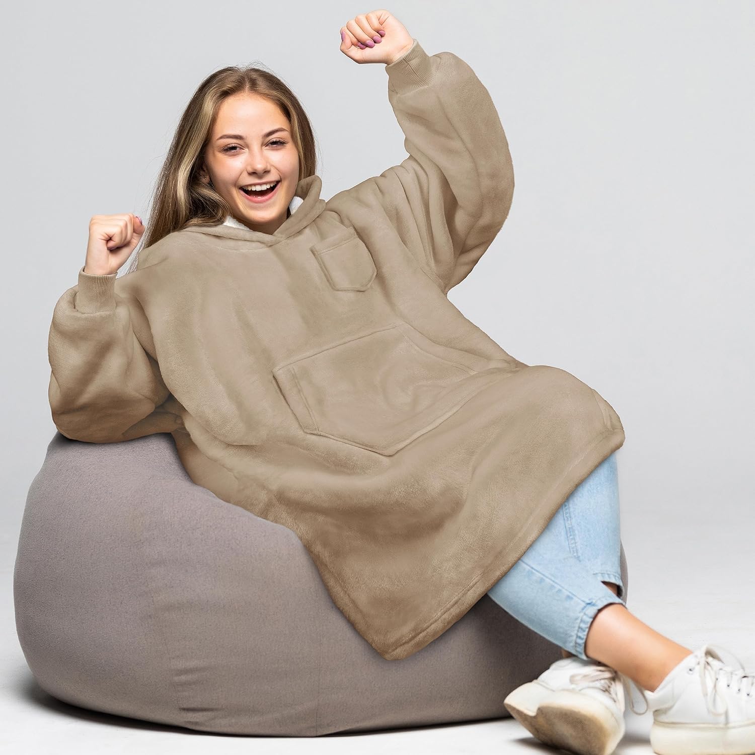 PAVILIA Wearable Blanket Sweatshirt Kids Boy Girl, Warm Cozy Giant Hoodie, Fleece Sherpa Oversized Hood Sleeves, Big Pocket