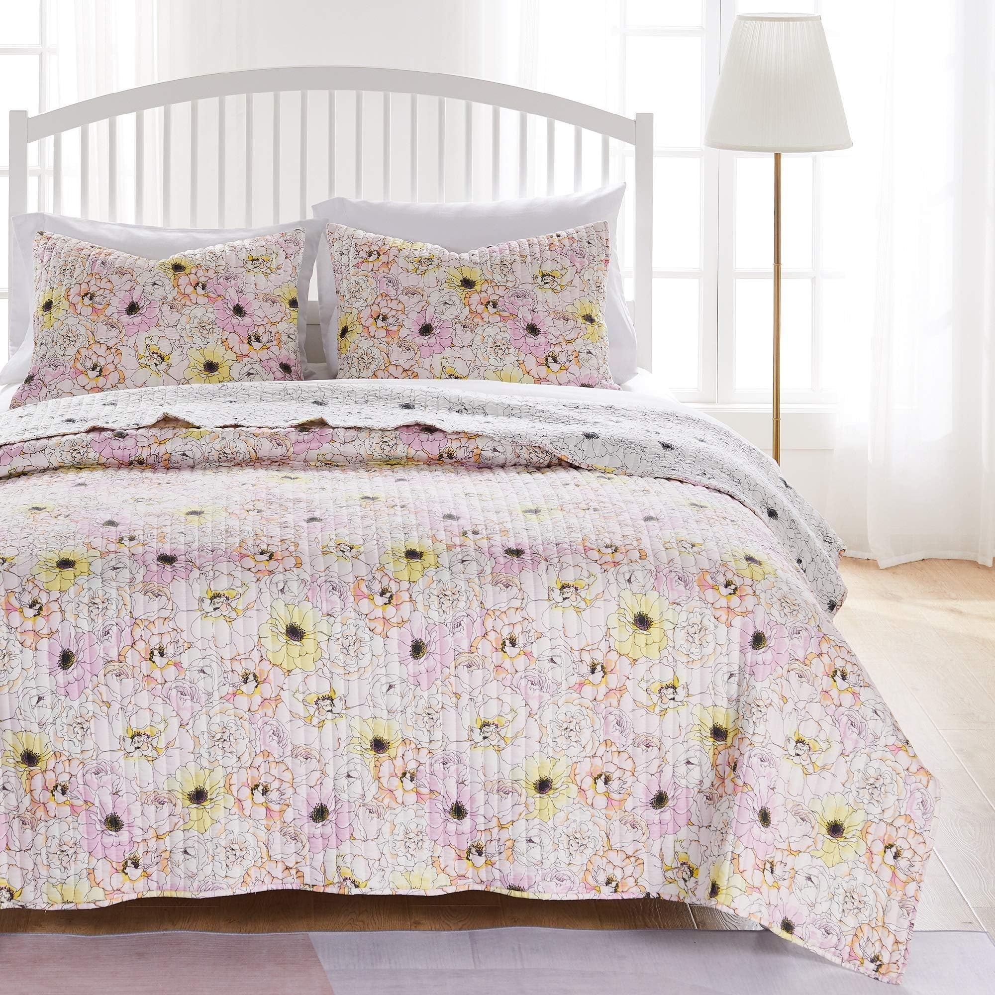 Greenland Home Fashions Misty Bloom Quilt and Pillow Sham Set, Pink, 3-Piece Full/Queen