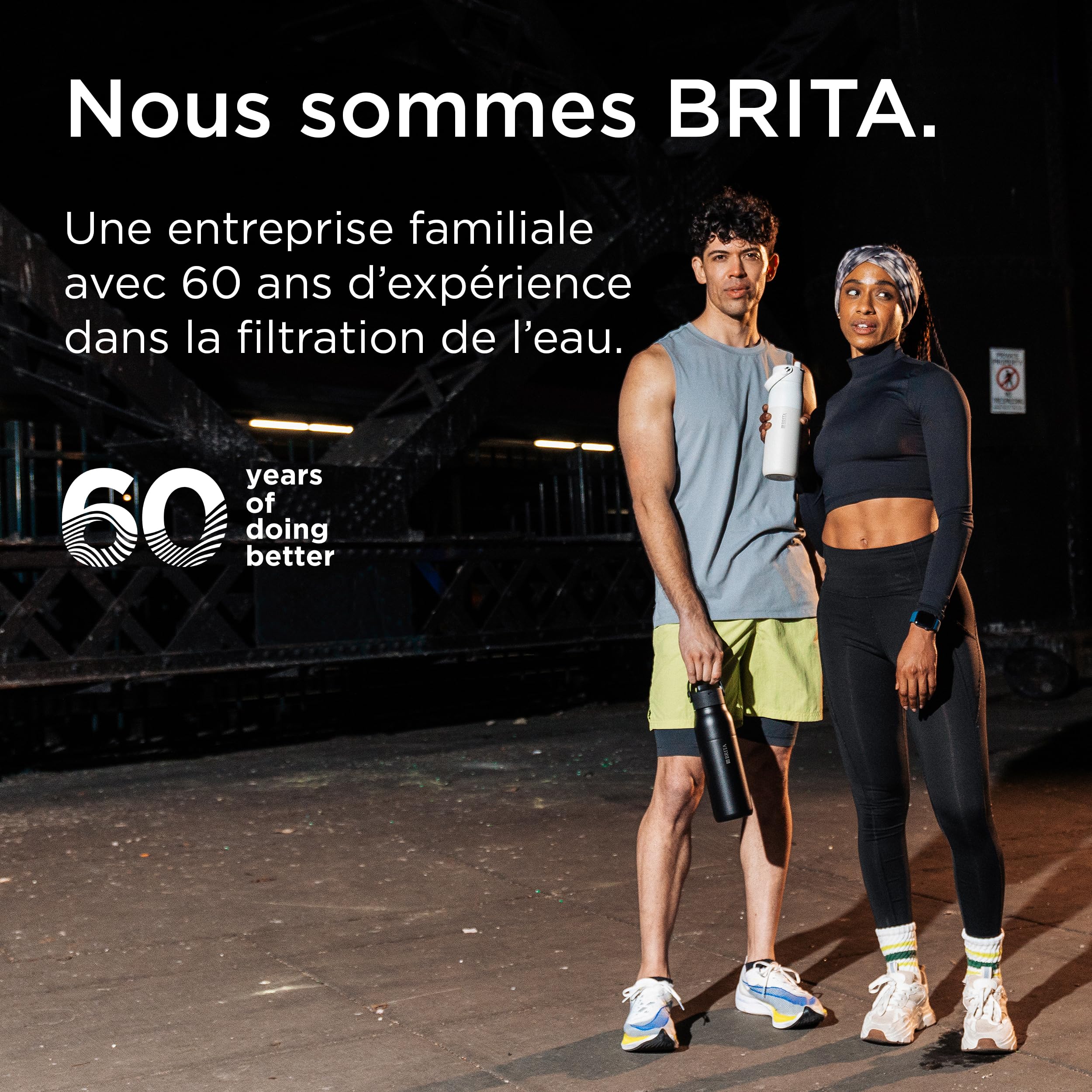 BRITA LARQ Essential gourde isotherme Blache (680 ml) en acier inoxydable avec paille intégrée, double paroi isolante,(conserve l'eau froide 24h), poignée amovible soft-touch