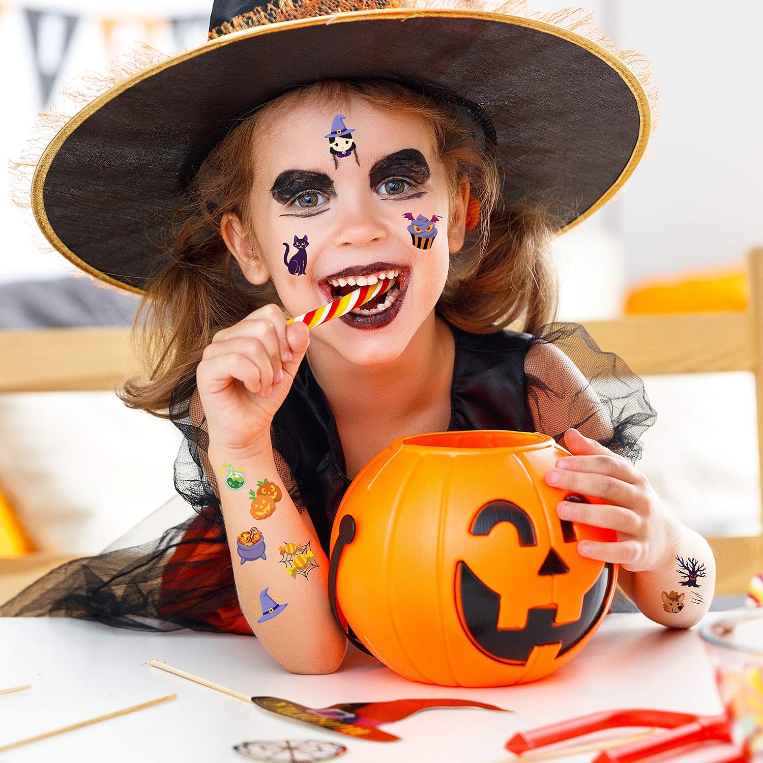 JOYIN 300+ Assorted Halloween Temporary Tattoos including 90 Glow in the Dark Tattoos (54 Designs) for Kids Halloween Trick or Treat Party Supplies, Class Hang out Give away Treat