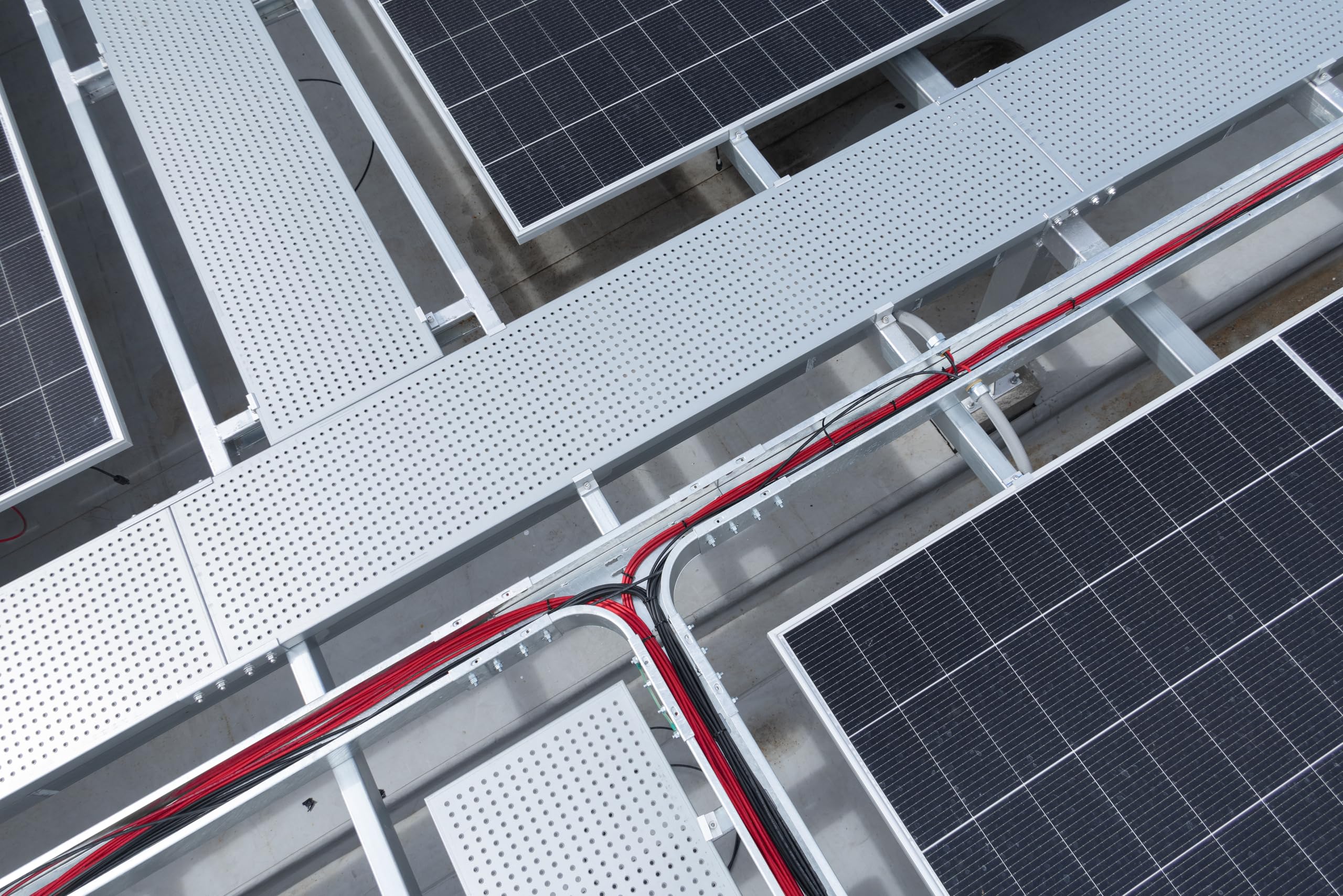 1x 100m - Solarkabel 4mm² H1Z2Z2-K CPR (Brandklasse) B2ca für Photovoltaikanlagen, Halogenfrei, Flammwidrig, UV-beständig, XLPO-Isolierung, für PV-Installationen