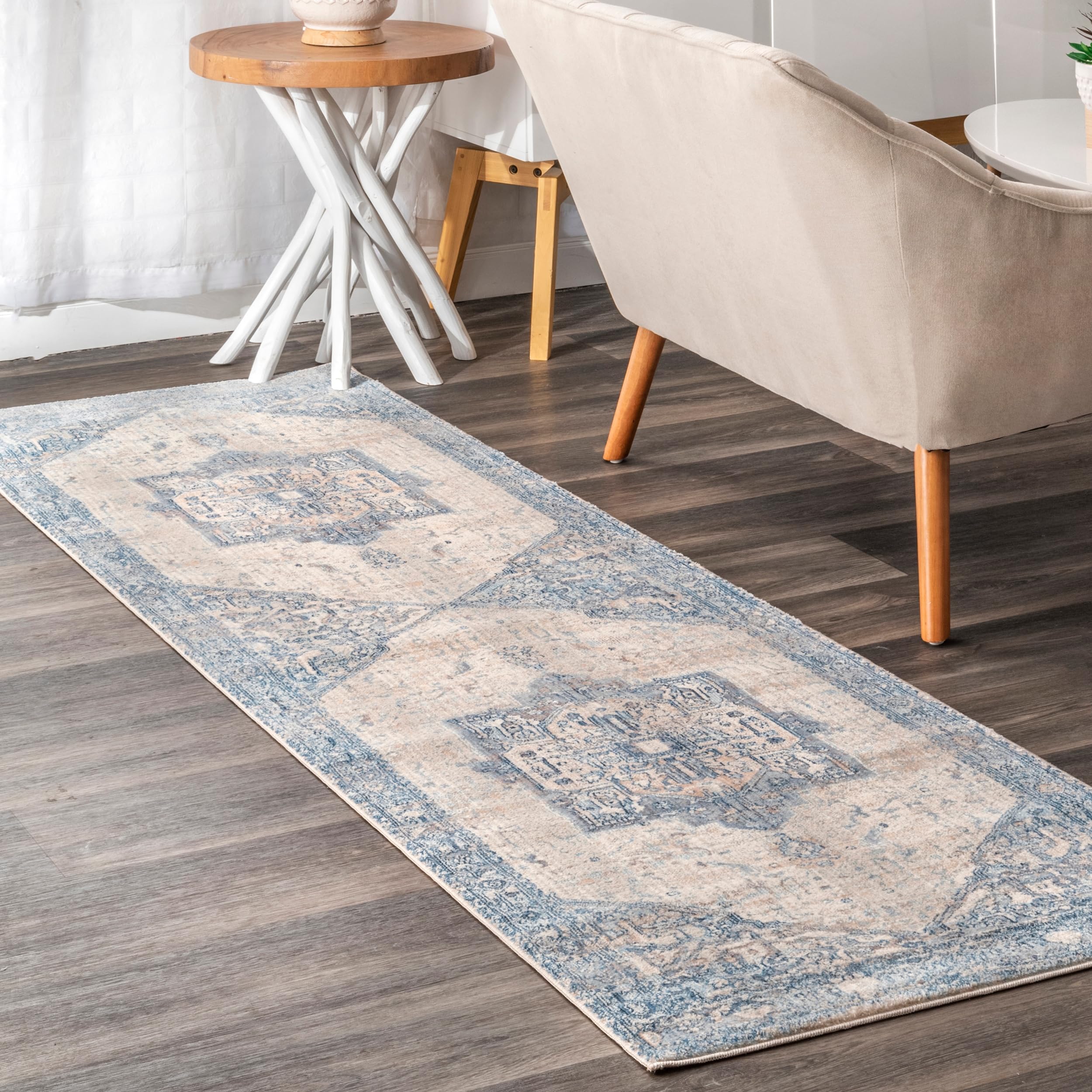 Tapis de couloir bleu clair nuLOOM Ethel avec franges pour sublimer vos entrées