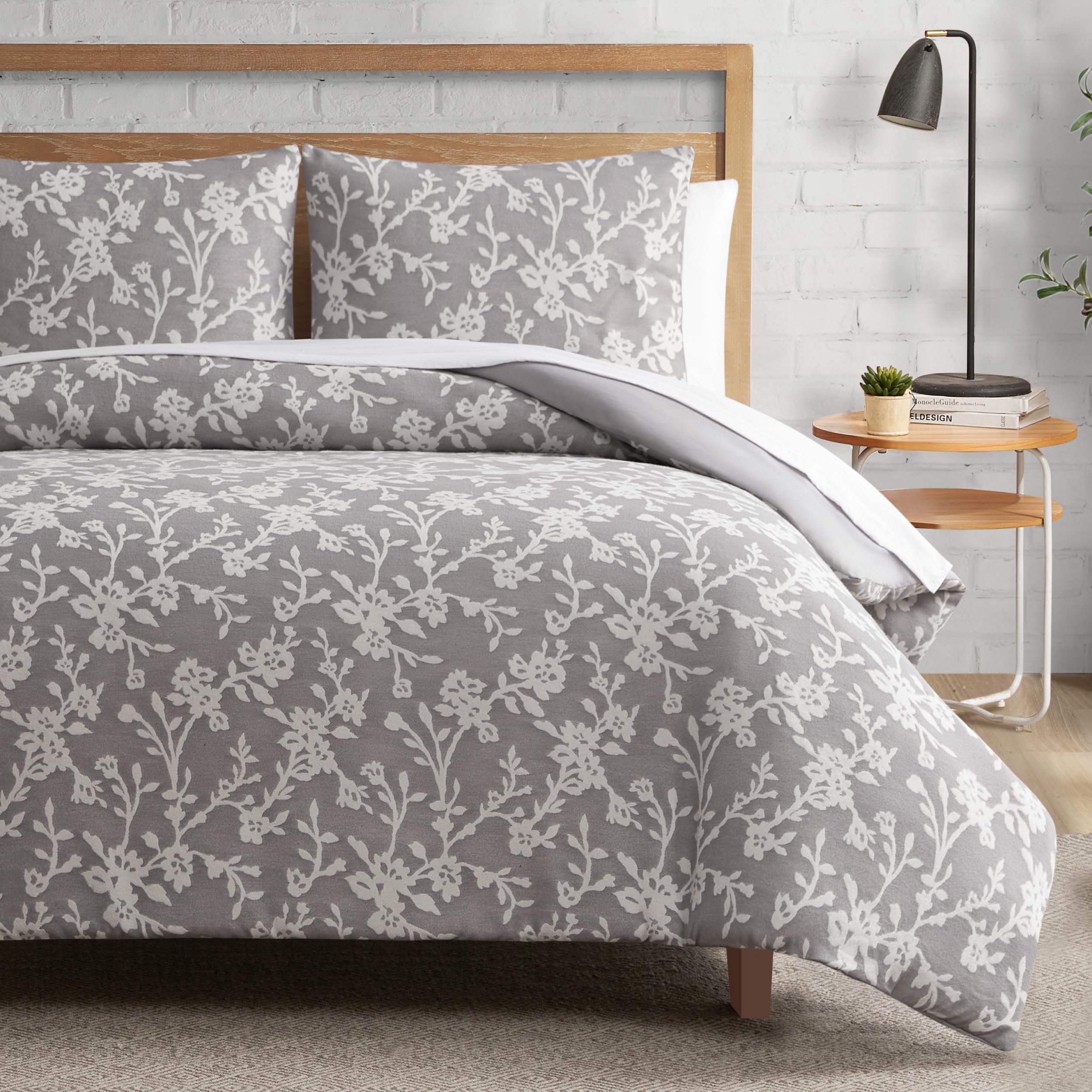 Parure de lit florale grise Fiora par Lucky Brand pour chambre parentale cosie
