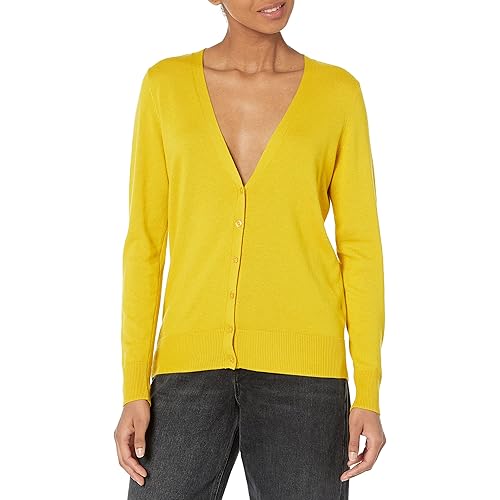 Amazon Essentials Women's Lightweight V-Neck Cardigan Sweater (Available in Plus Size)