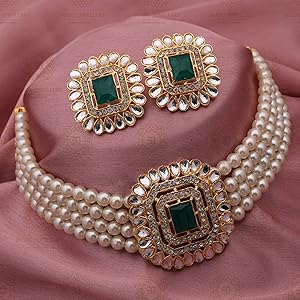 Gold necklace for festivals