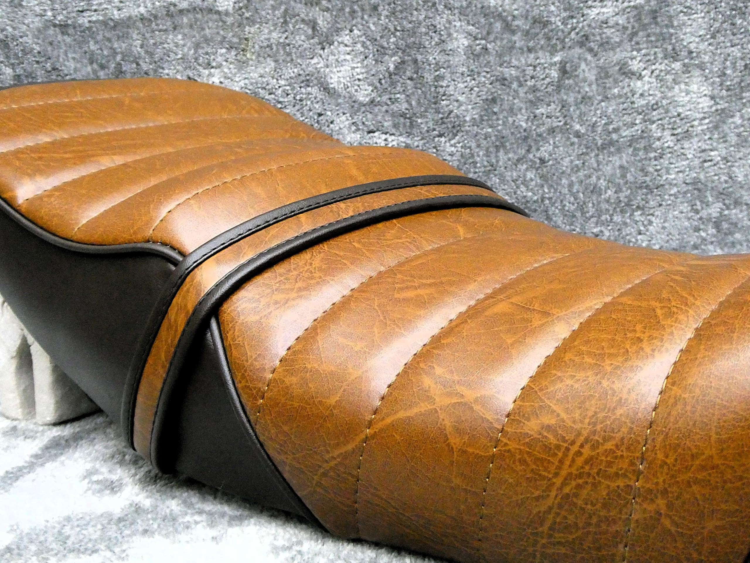 Amazon | エイプ 完成品 シート 茶皮 ツートン | シート本体 | 車＆バイク