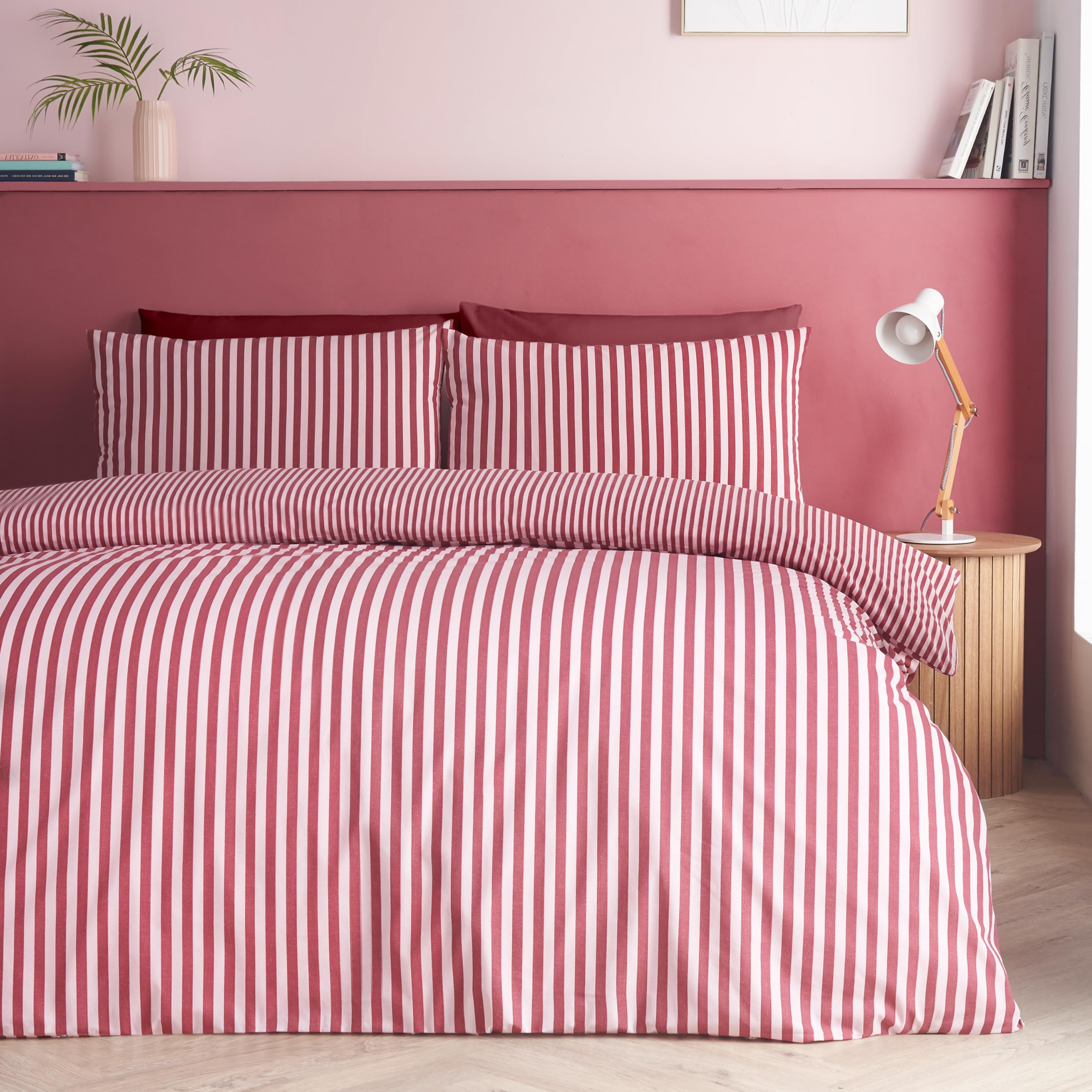 Catherine Lansfield Epping Textured Stripe Reversible Double Duvet Cover Set with Pillowcases Burgundy