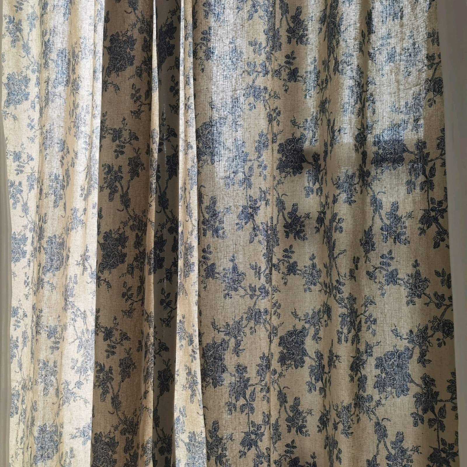 A.Monamour Rideau de Cuisine Court pour Petit Fenêtre Bleu Plaid en Lin Coton à Carreaux Opaque avec Rouge Cerise Rural Rideau Brise-bise Rideaux à Disques Cantonnières Demi Rideau pour Bistro Café