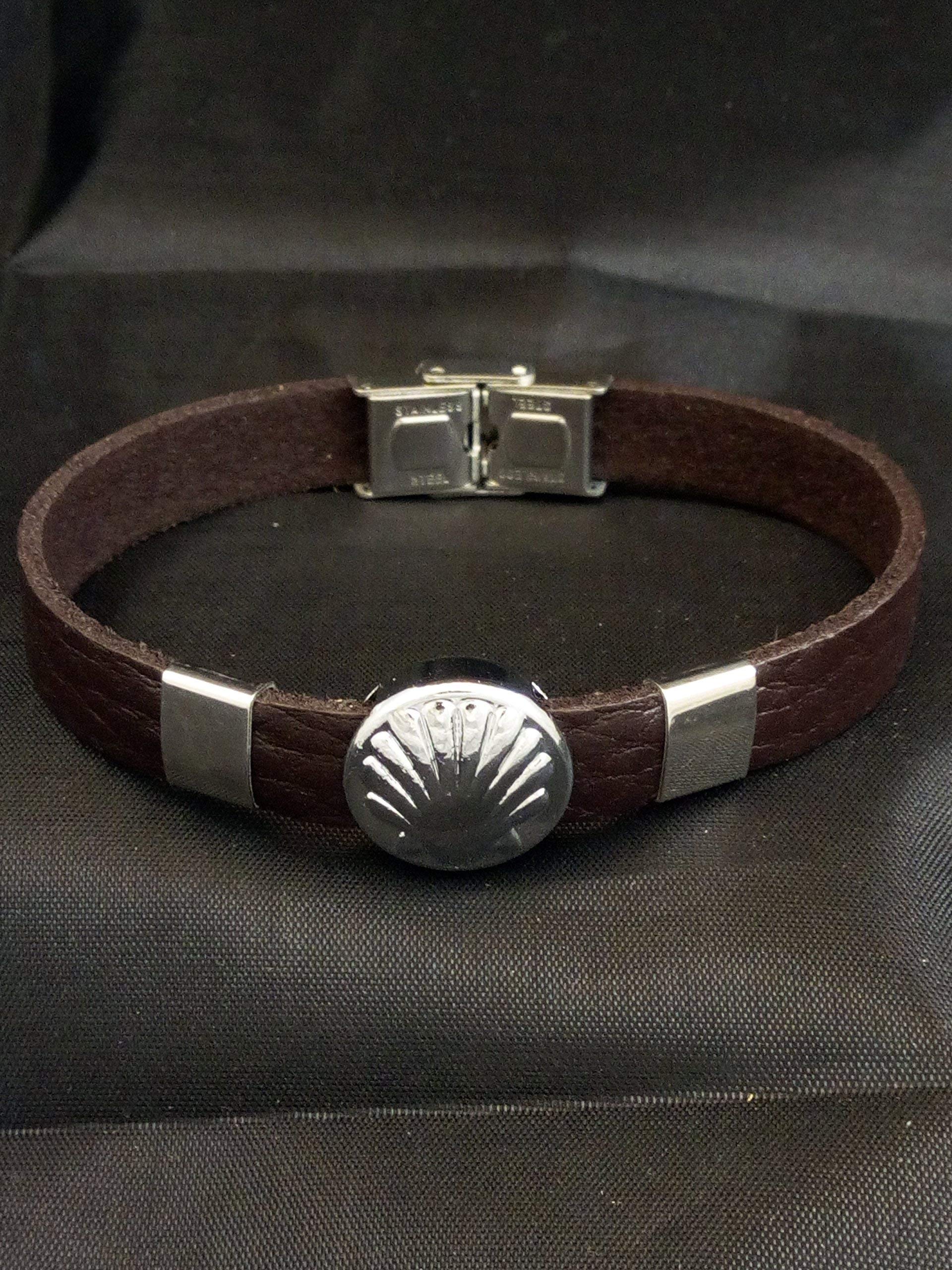 Pulsera de Cuero, Concha del Camino de Santiago, ajustable