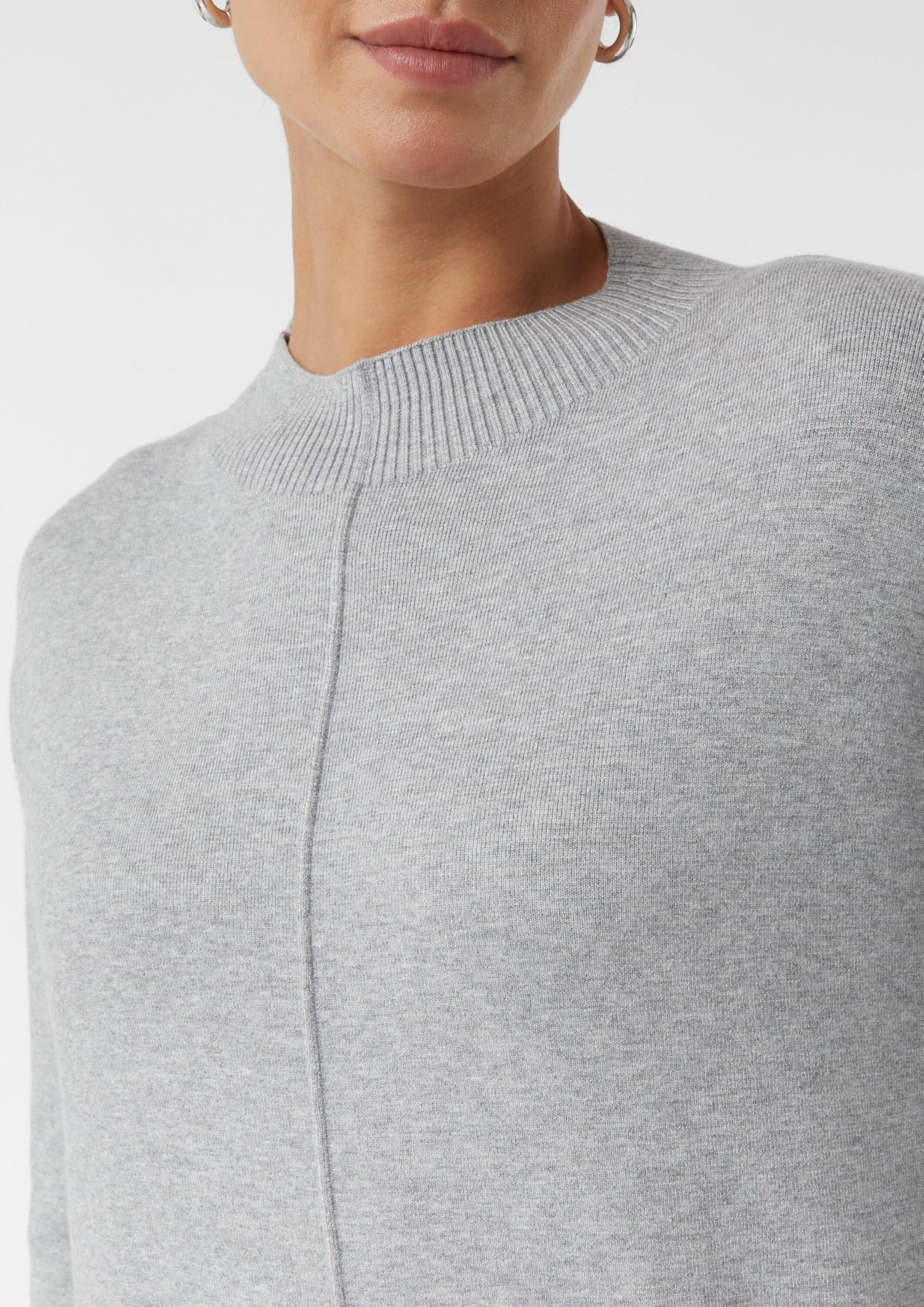 Comma Feinstrickpullover aus Viskosemix mit Ziernaht
