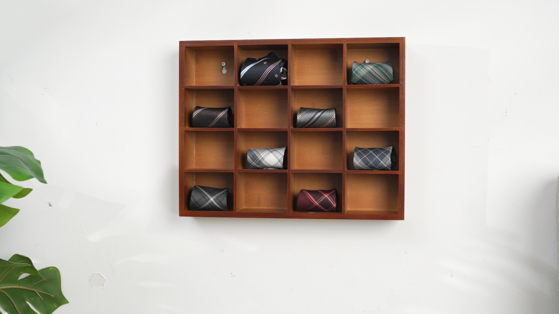 Amazon.com: Wesiti Tie Box Organizer Wall Mounted Tie Rack with 16