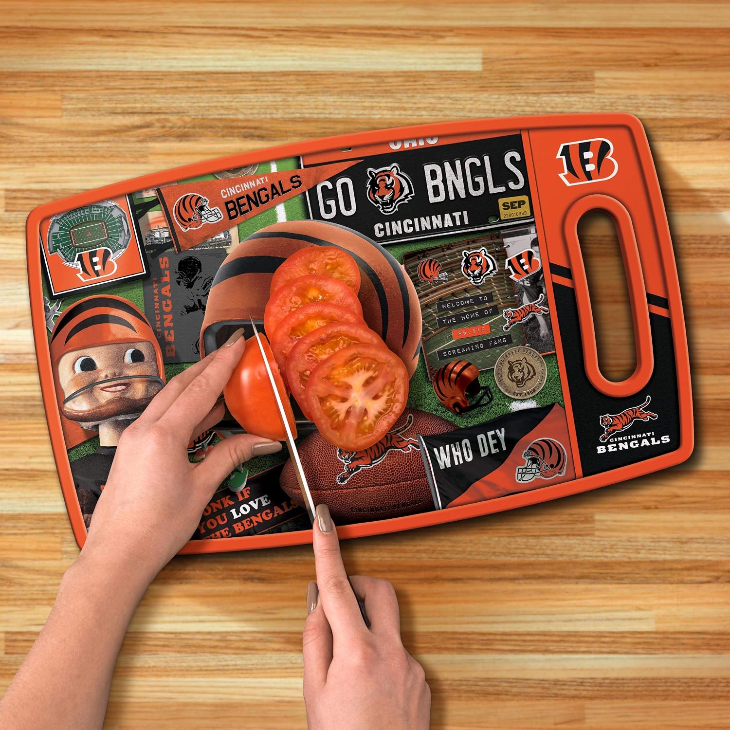 YouTheFan NFL Officially-licensed Retro Series Cutting Board - reversible design for double the cutting surface - gentle on knives, team message on both front and back