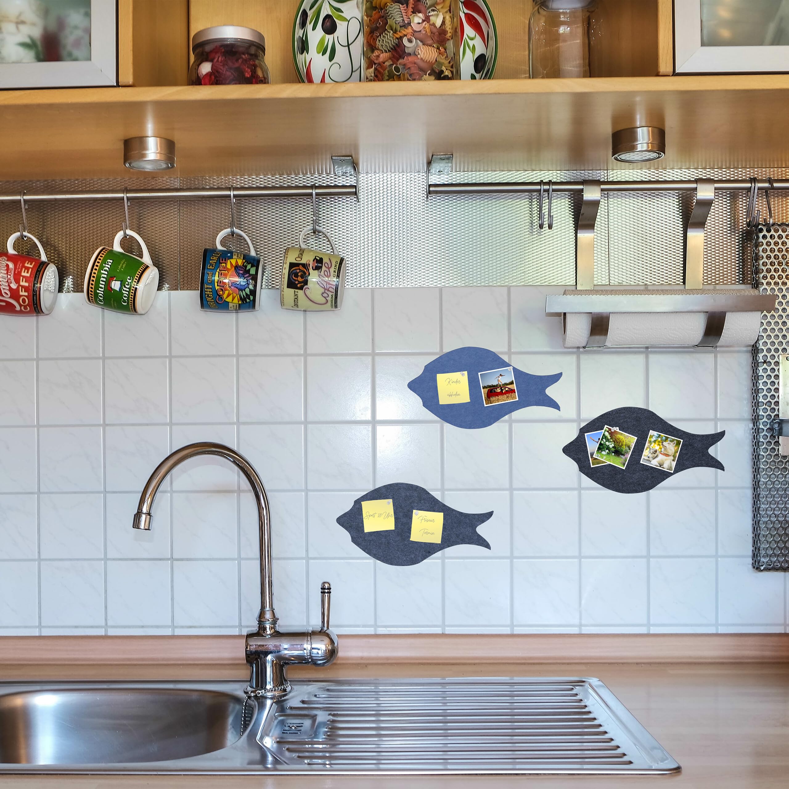 Relaxdays Bacheca da Parete, Set 12 Pannelli in Feltro a Forma di Pesce, Puntine incl., HLP: 16 x 30 x 0,9 cm, Colorato