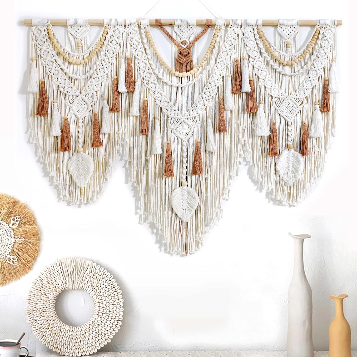 MEIZHIANDME Large Macrame Wall Hanging, Boho Woven Tapestry Wall Decor, Chic Bohemian Handmade Leaf Feather Wall Art Decorations for Bedroom Living Room Apartment Wedding Party (Leaf & Wood Bead)