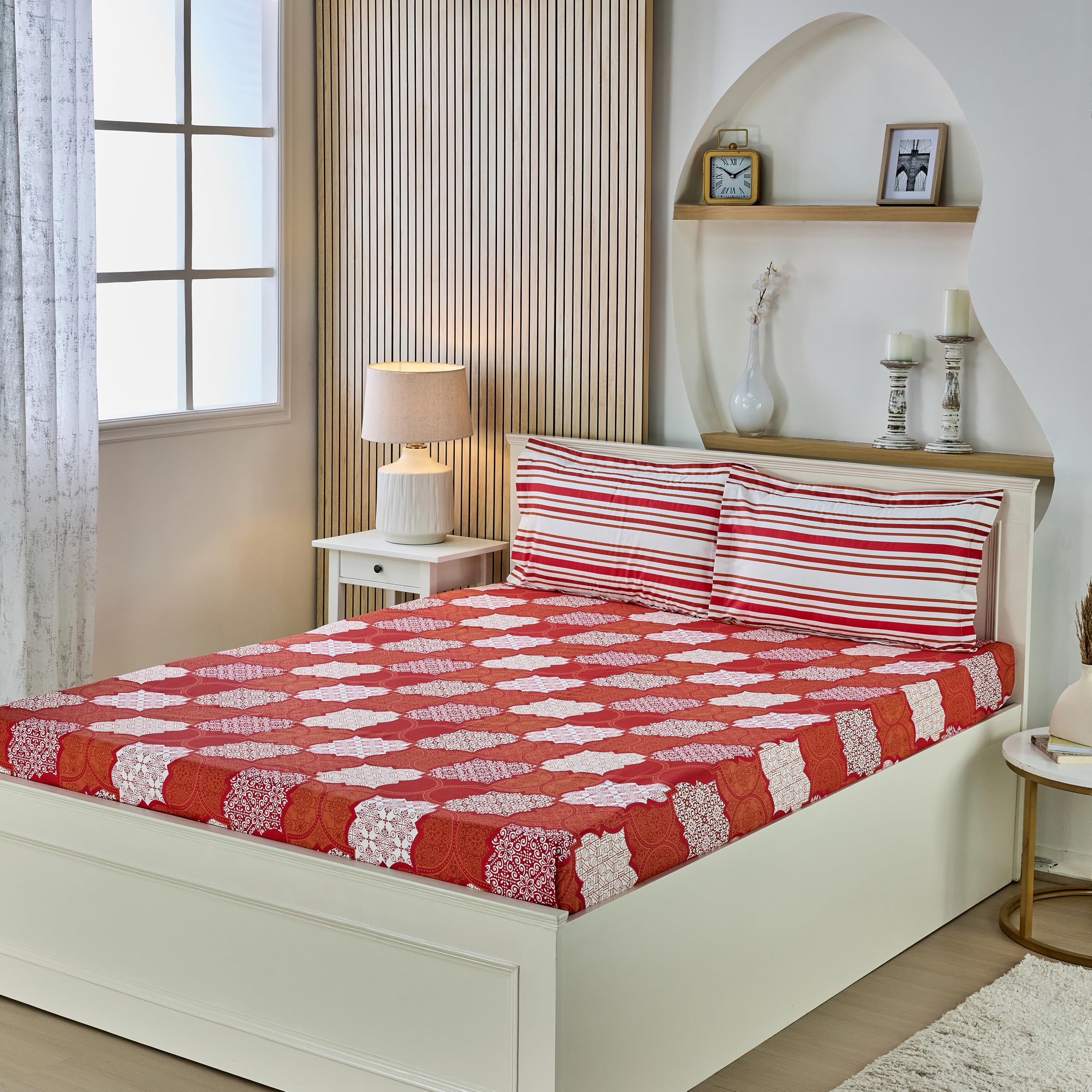 Amazon Brand - Solimo Scarlet Serenity 144 TC 100% Cotton Double Bedsheet with 2 Pillow Covers, Red