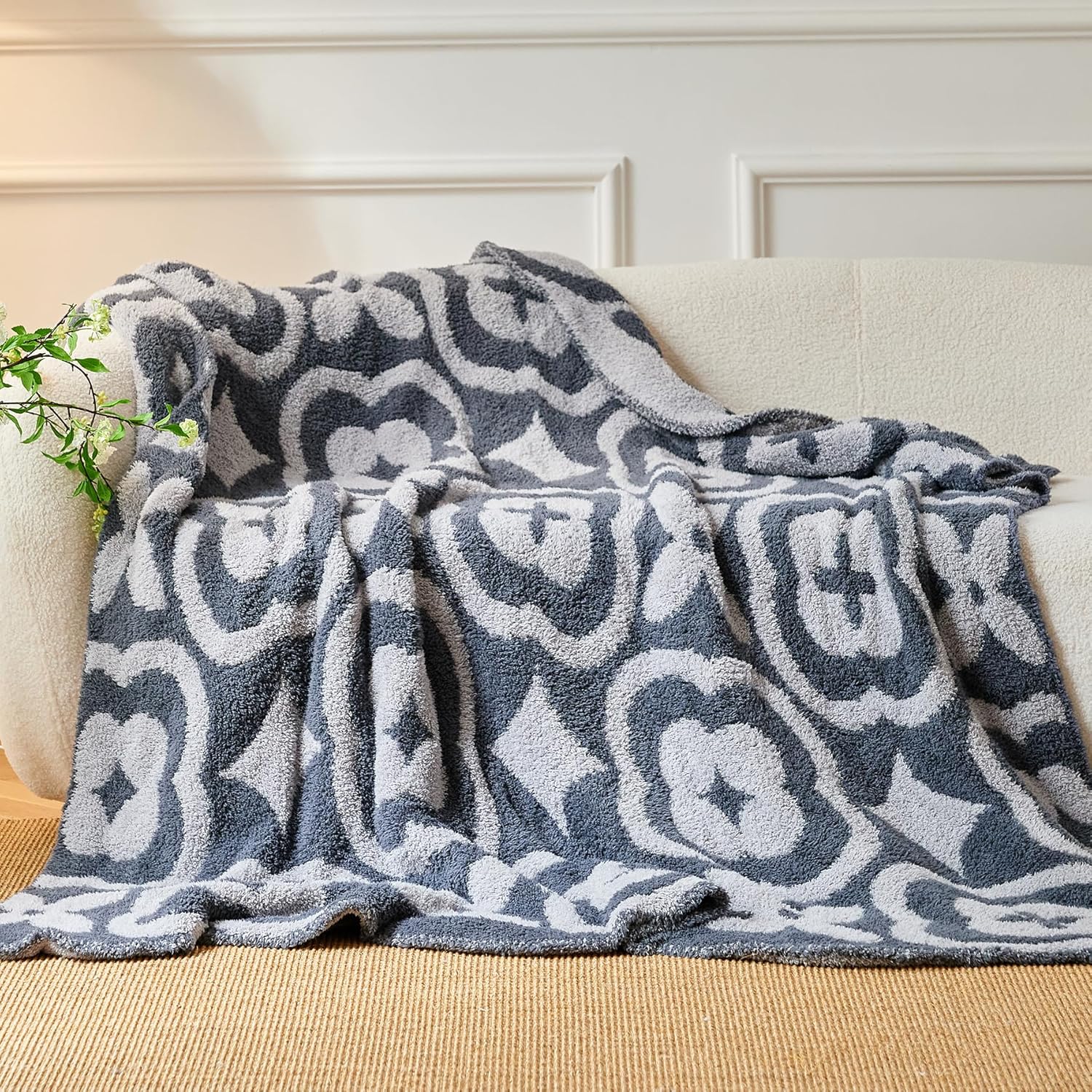 YIRUIO Blankets & Throws Ultra Soft Extra Plush & Warm Fluffy Fuzzy Cozy Middleweight Gift for Winter Birthdays Holidays Any Occasion