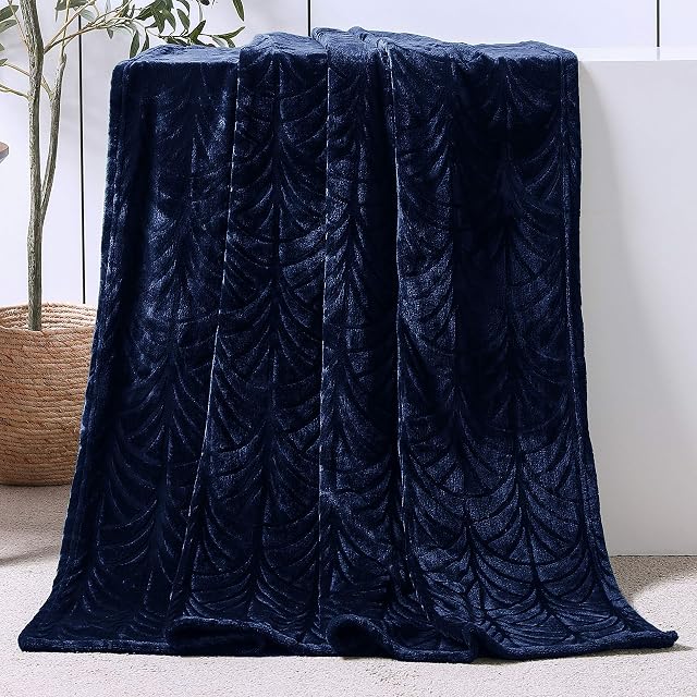 Whale Flotilla Flannel Throw Blanket for Couch, Soft Plush Velvet Fleece Throw Blanket with Decorative Vintage Design, Navy Blue, 130x150 CM