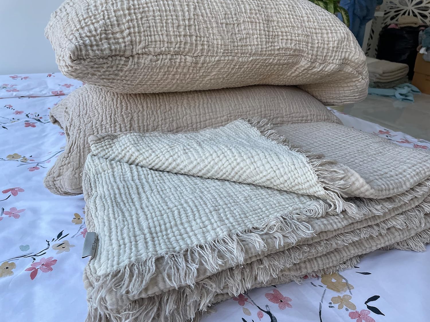 Muslin Blanket 100% Cotton, 4 Layers Bedspread, Soft Turkish Cotton Muslin Bed Cover, Reversible Coverlet, Beige (King Size Pillowcases 20x35 (50x90cm))