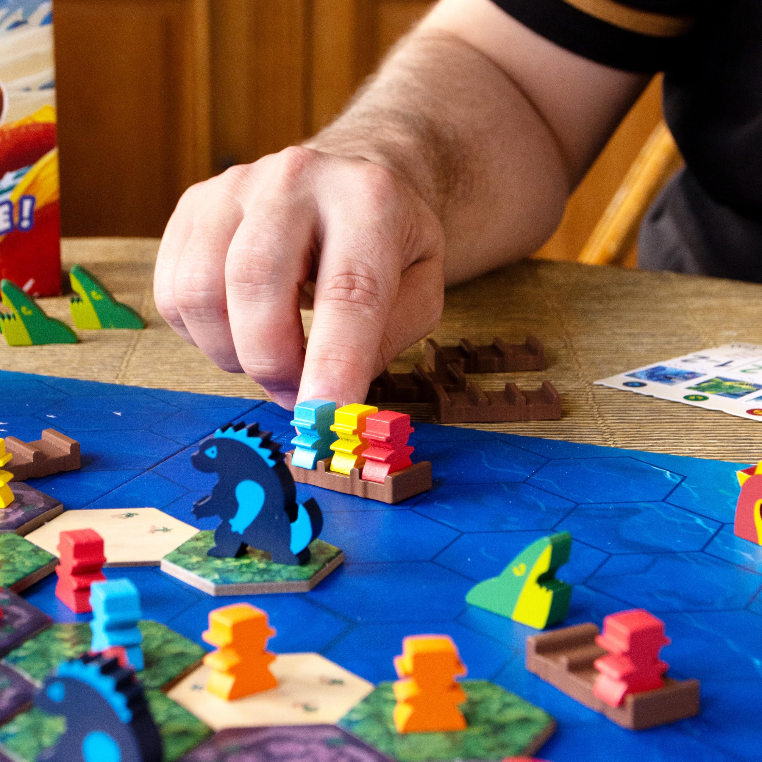 Asmodee Survive The Island Board Game, 8+ lat, 2-5 graczy, edycja włoska