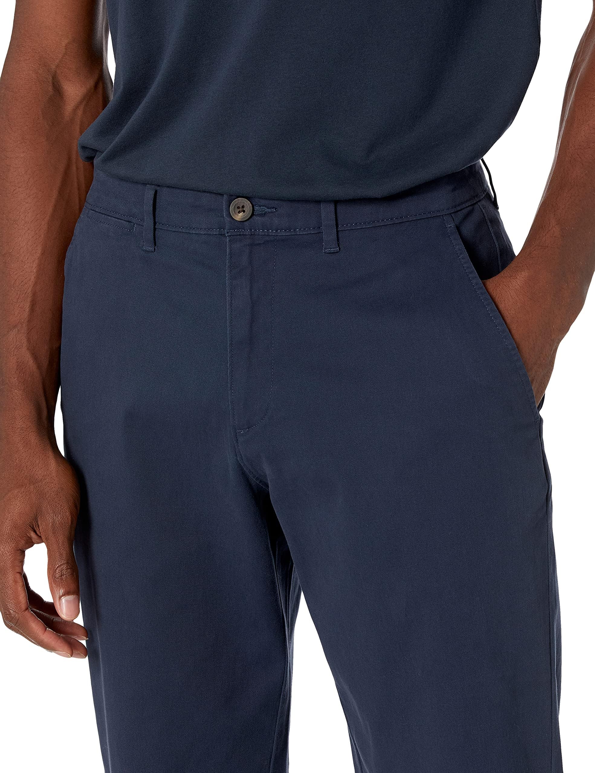 Amazon Essentials Men's Classic-Fit Casual Stretch Chino Casual Trousers — view 3