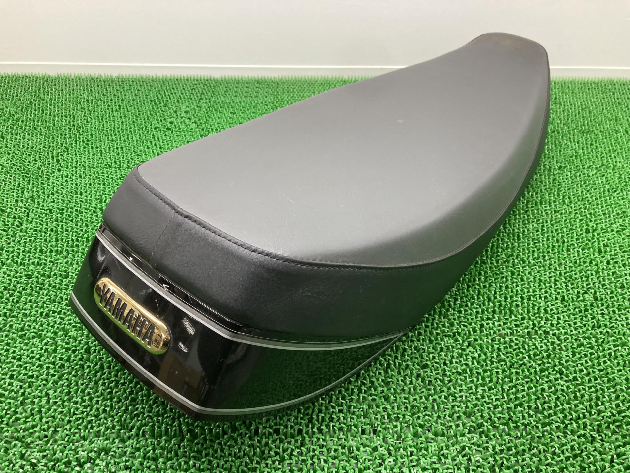 MIMI　SR400　純正シート ヤマハ SR400 純正シートベース 初期型風カスタムシート SR500
