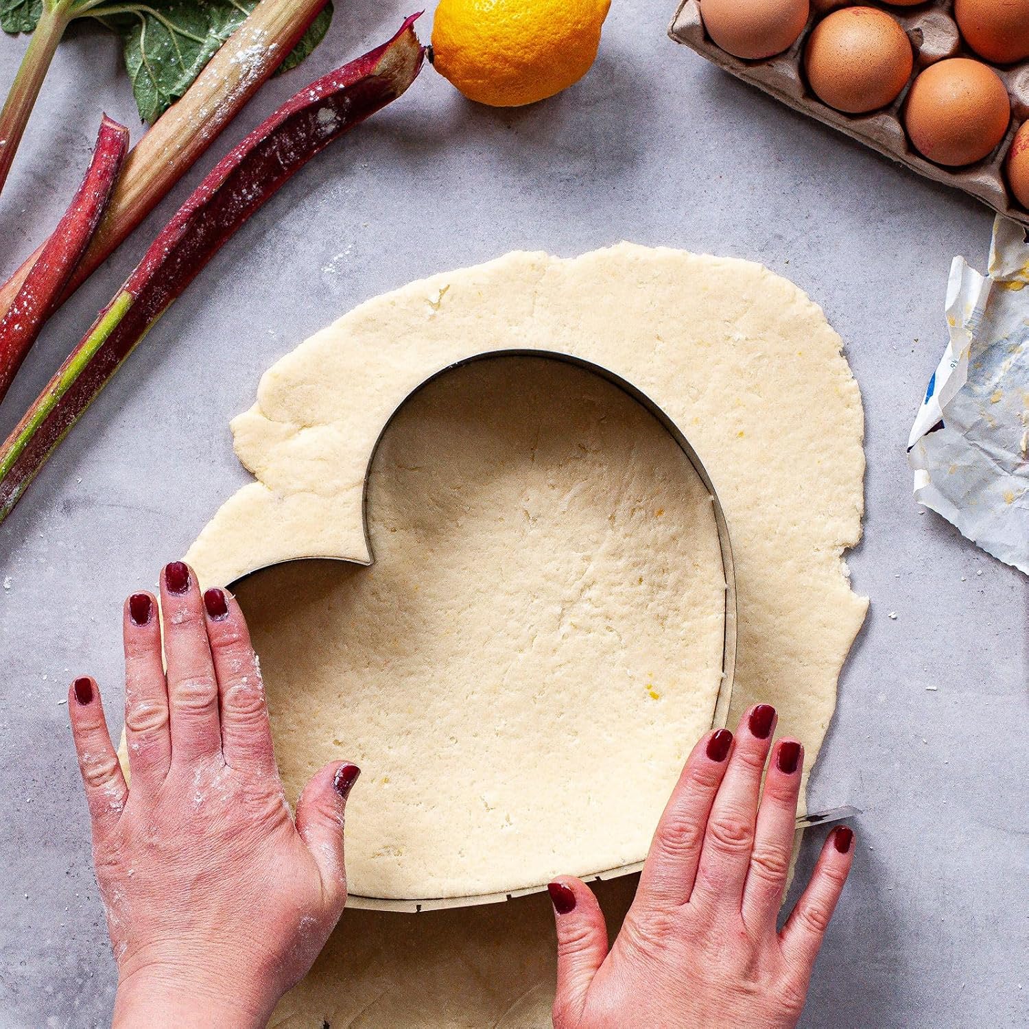 Westmark 31342270 Professional Adjustable Heart-Shaped Cake Ring/Baking Frame, Silver