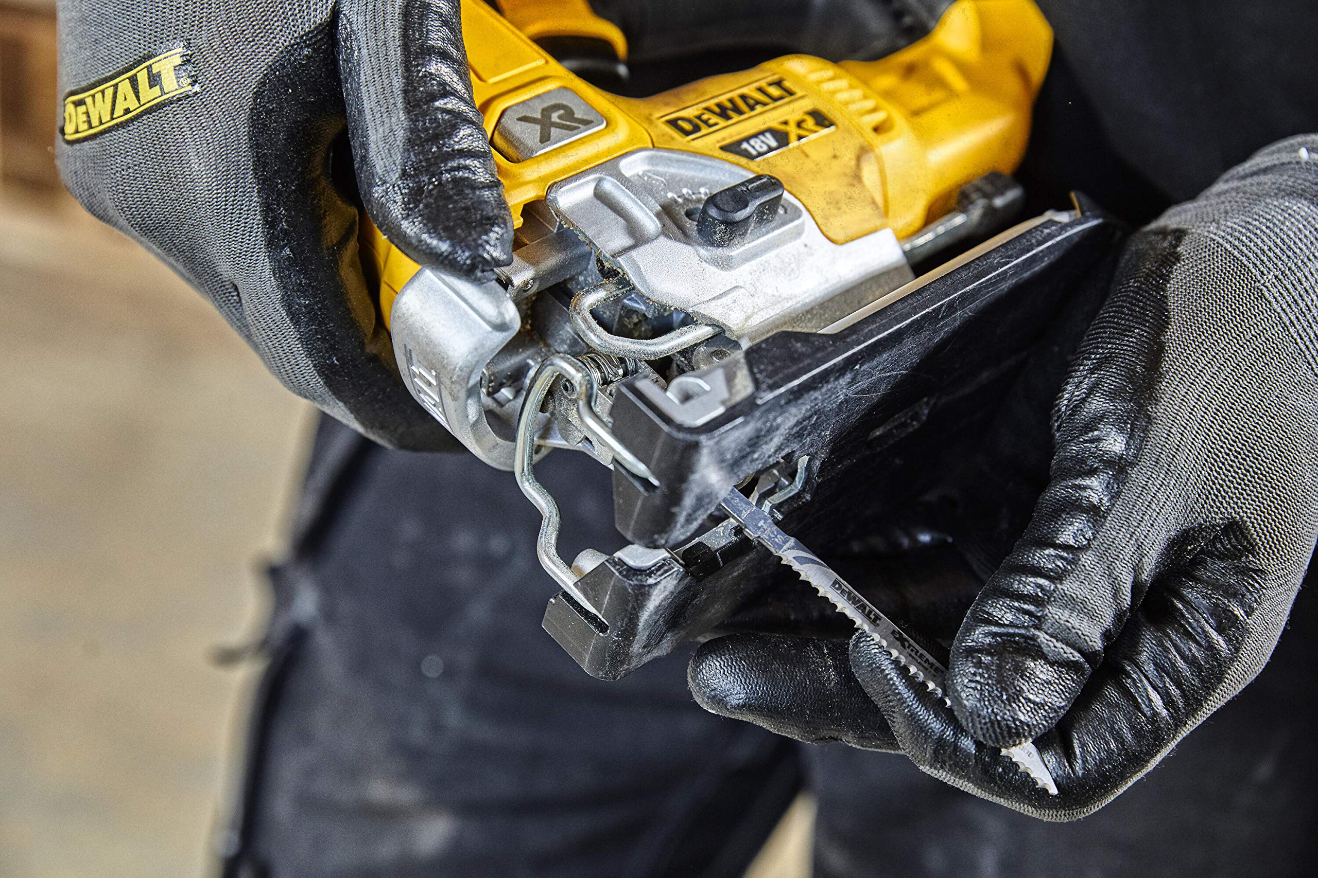 DEWALT DCS334P2-QW DCS334P2-QW-Sierra de Calar sin escobillas XR 18V, multicolor