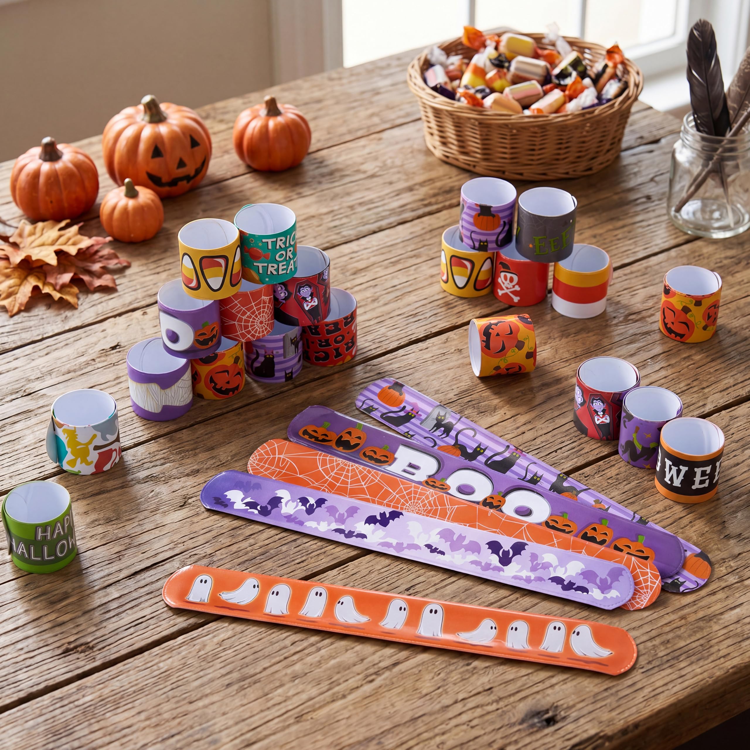 JOYIN – Lot De 100 Bracelets Claquants D’Halloween, 25 Motifs Différents, Pour Enfants Et Adultes, Fête Et Déco
