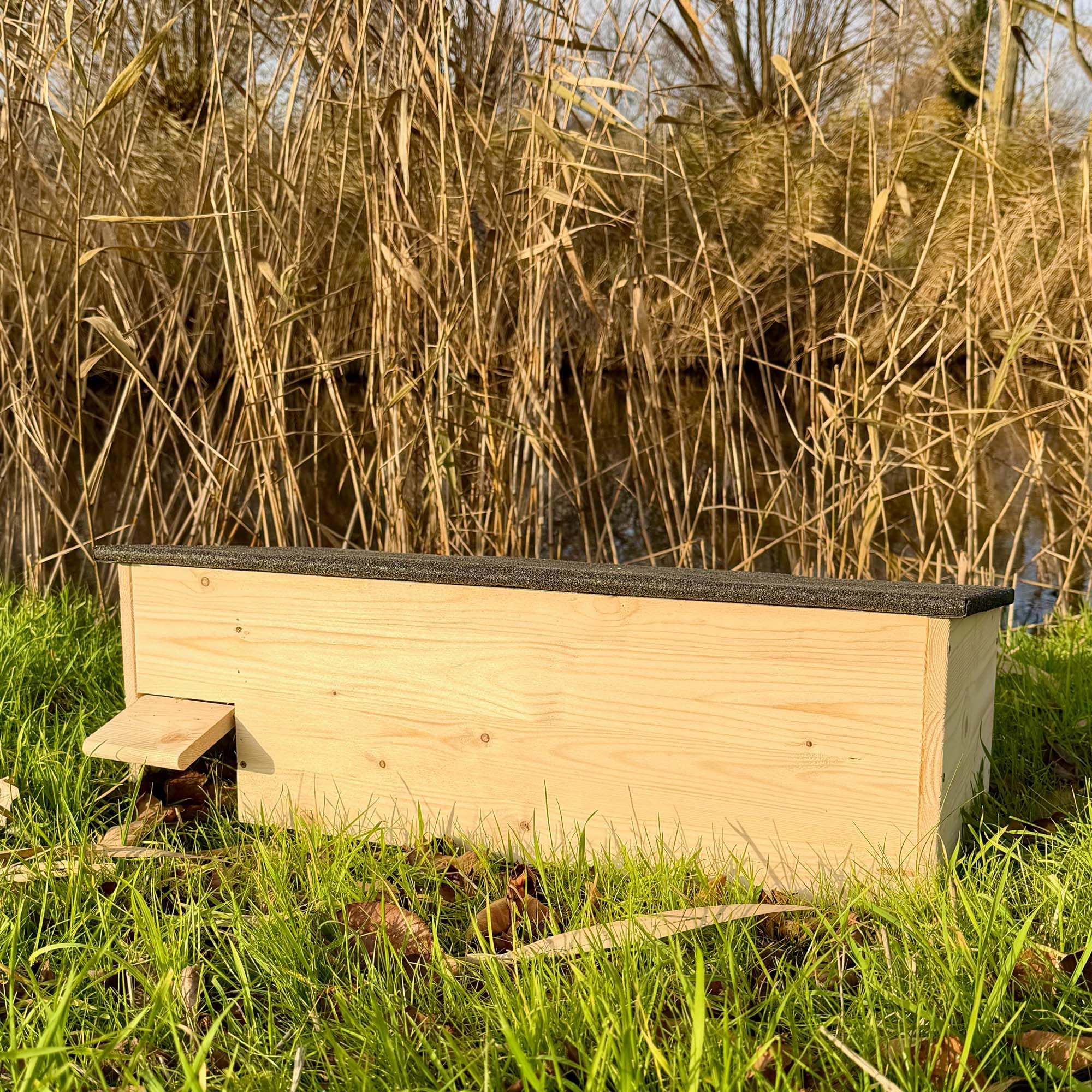 GARTENETAGE XXL Igelhaus mit Rattenklappe aus zertifiziertem Holz – wetterfestes Igel Schutzhaus mit Labyrintheingang
